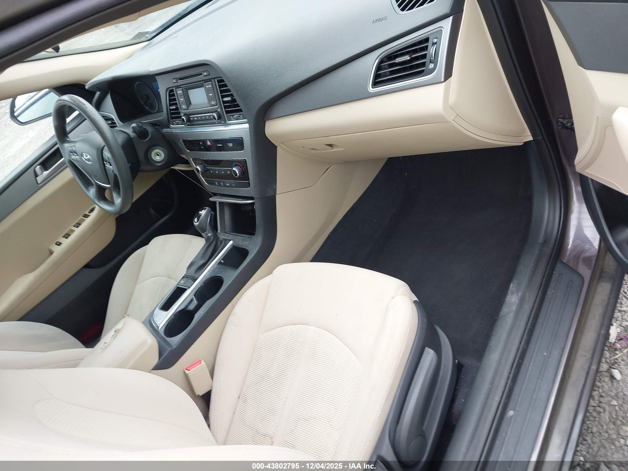 HYUNDAI SONATA image 5