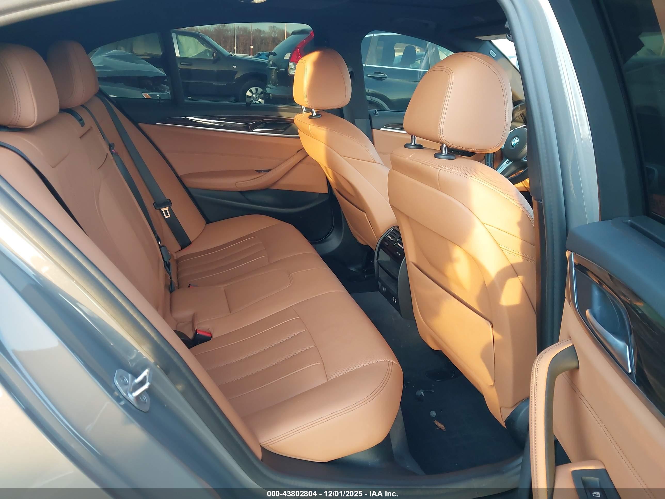 BMW 530 image 8
