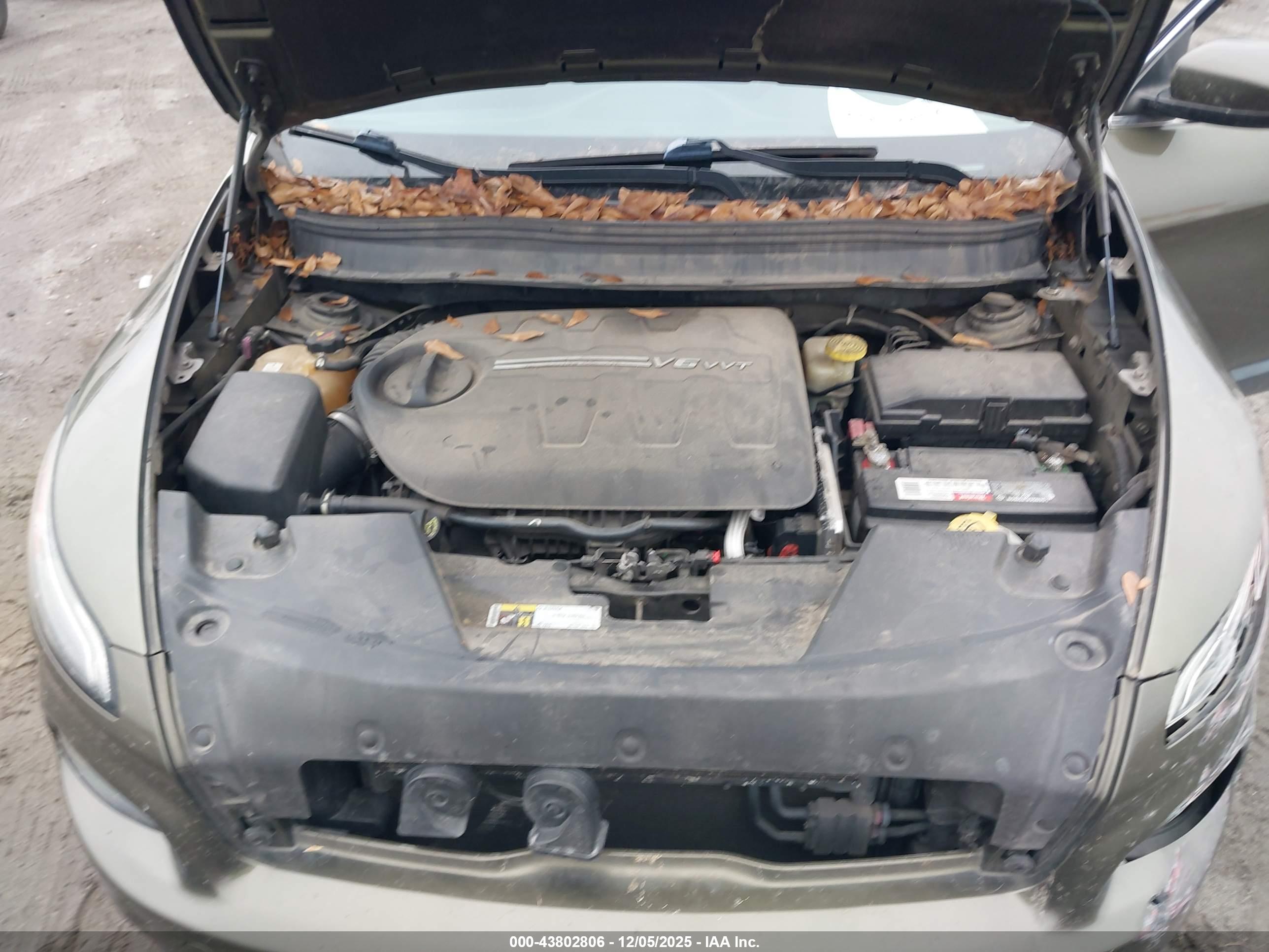 JEEP CHEROKEE image 10