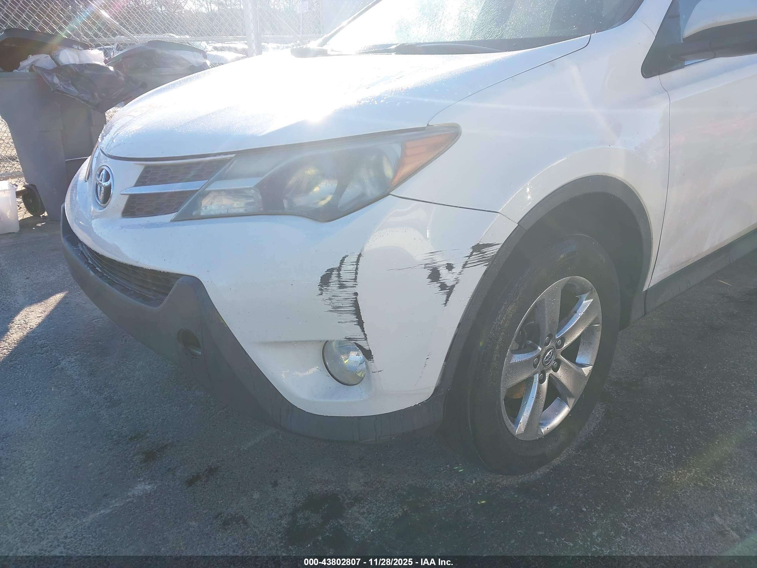 TOYOTA RAV4 image 6
