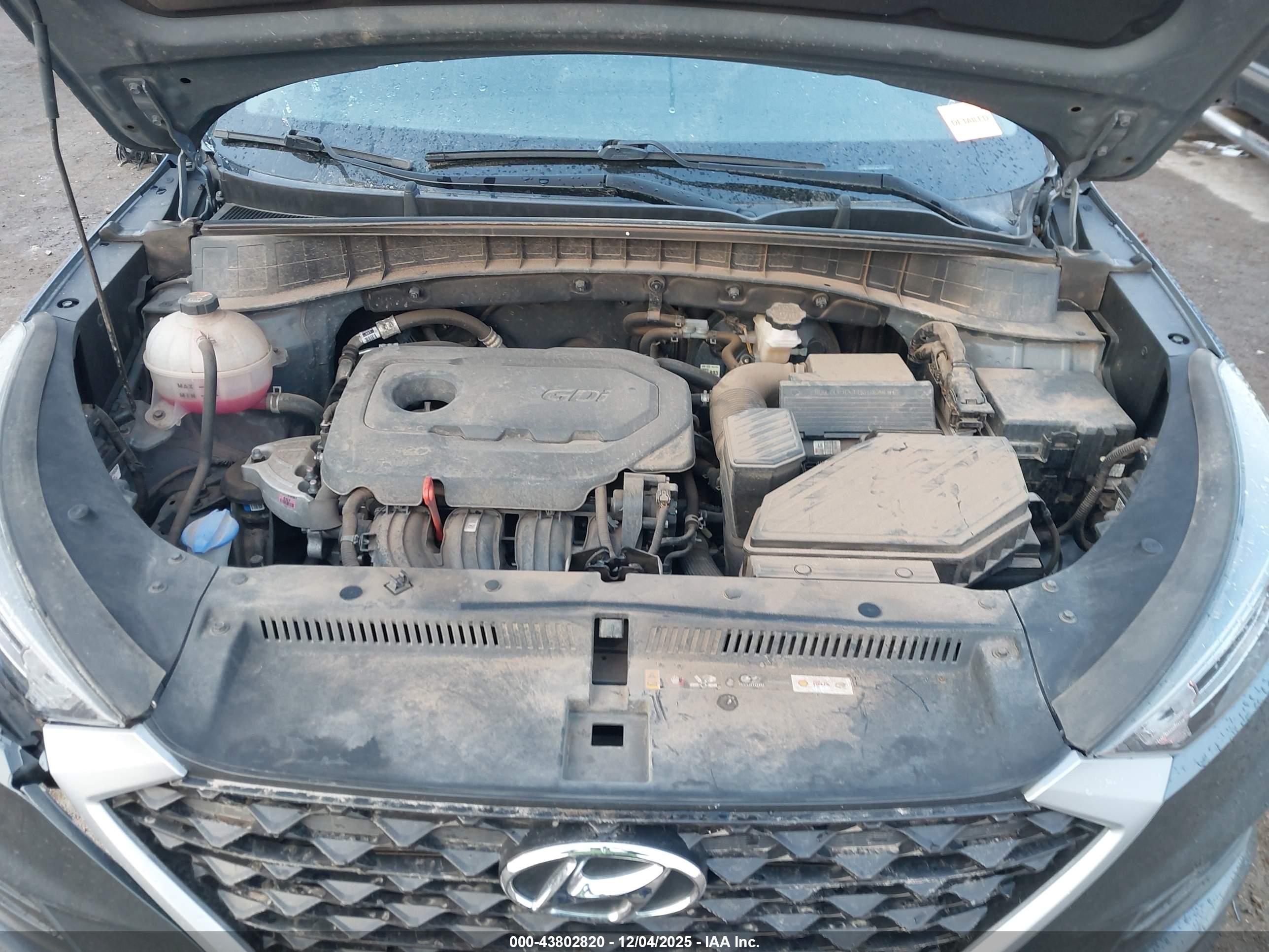 HYUNDAI TUCSON image 10