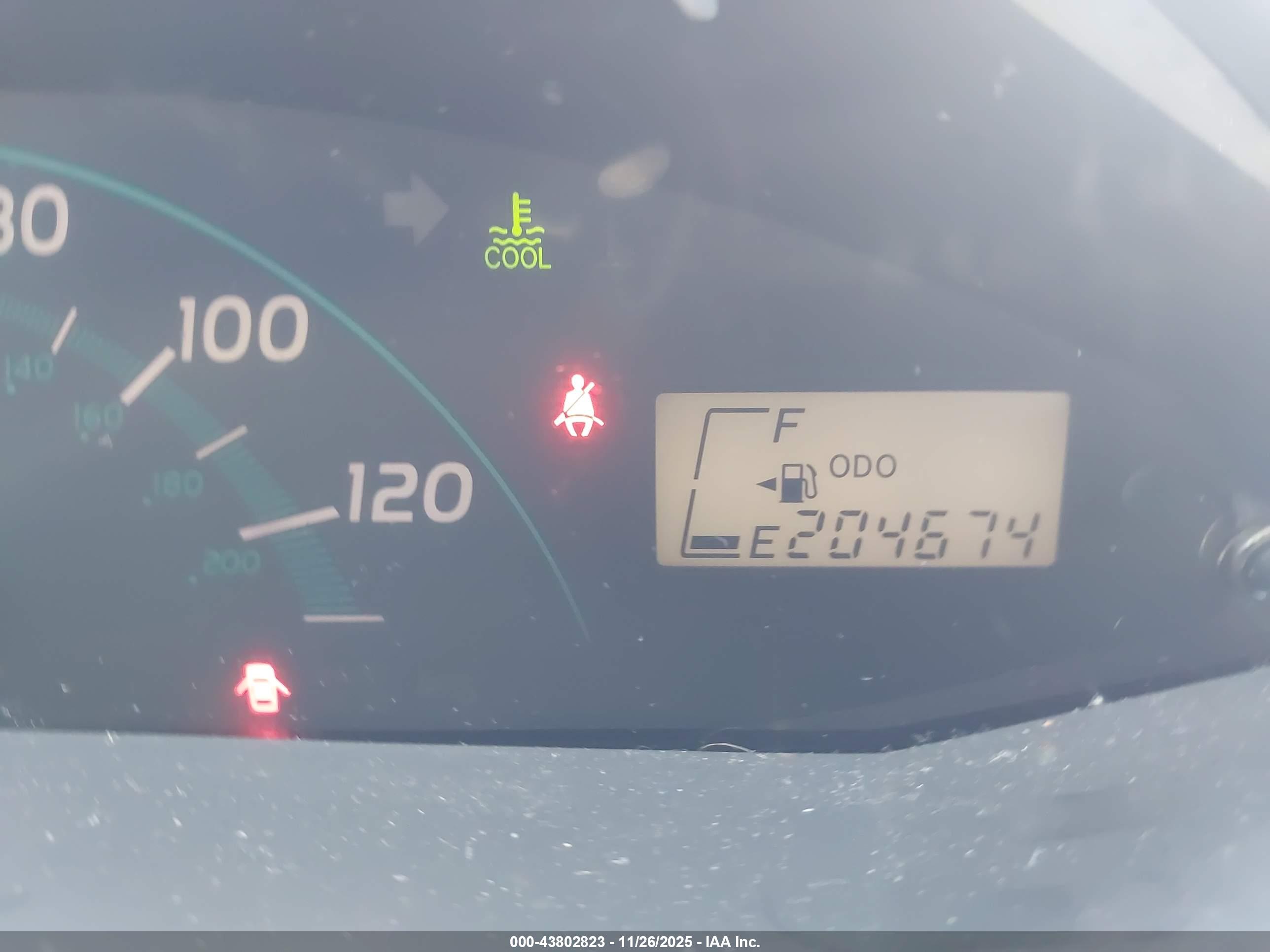 TOYOTA YARIS image 7