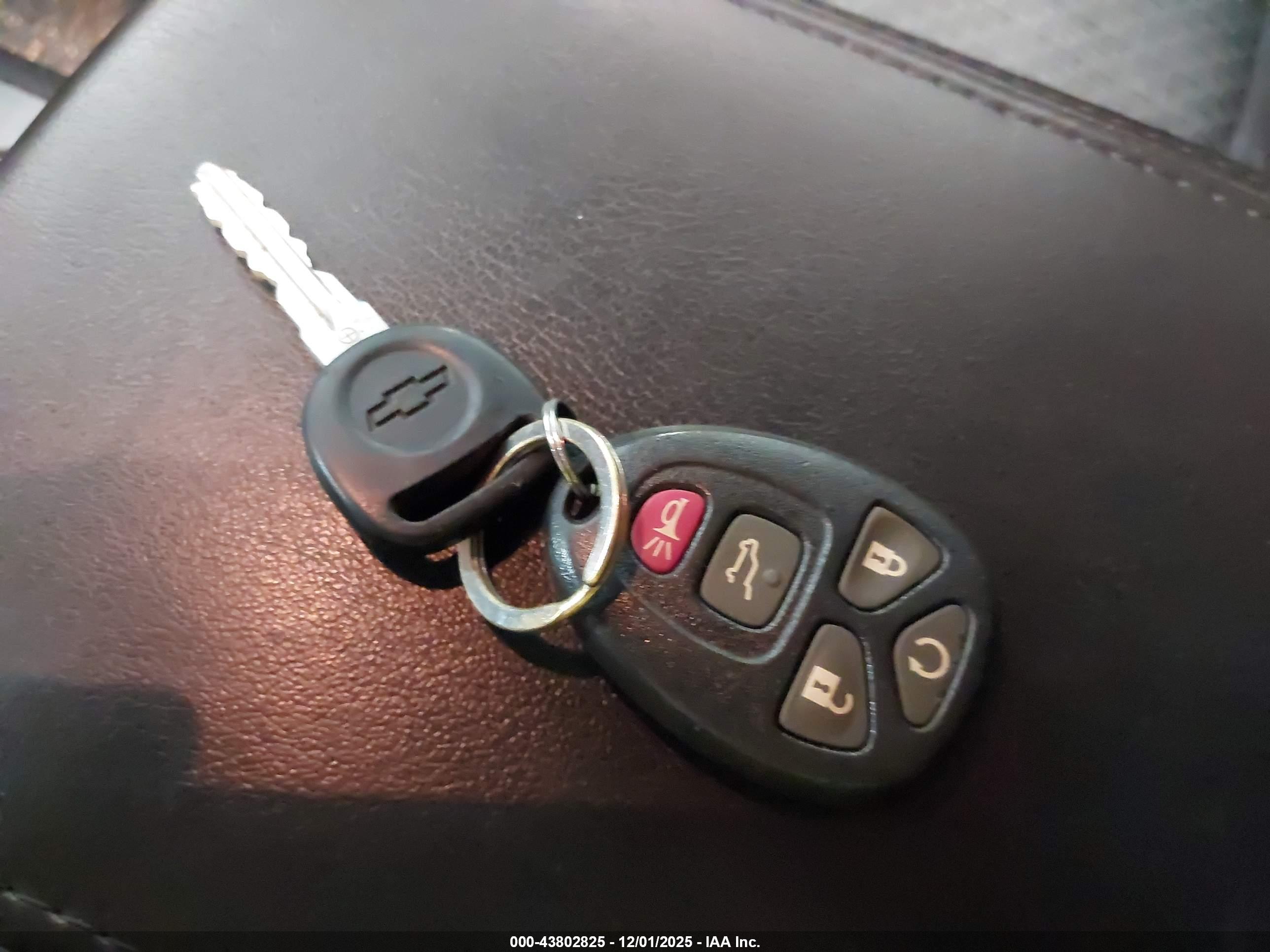CHEVROLET TRAVERSE image 11