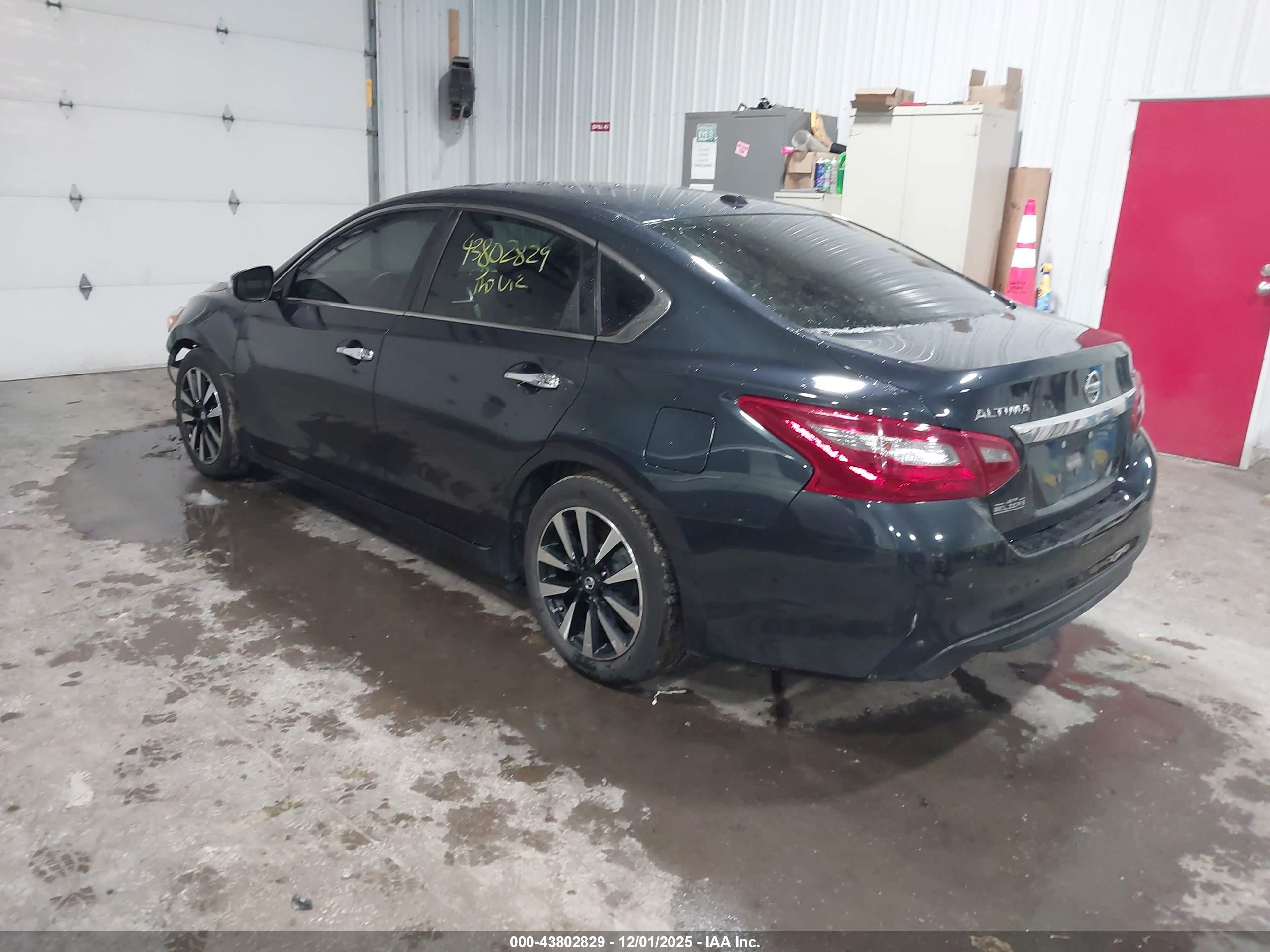 NISSAN ALTIMA image 3