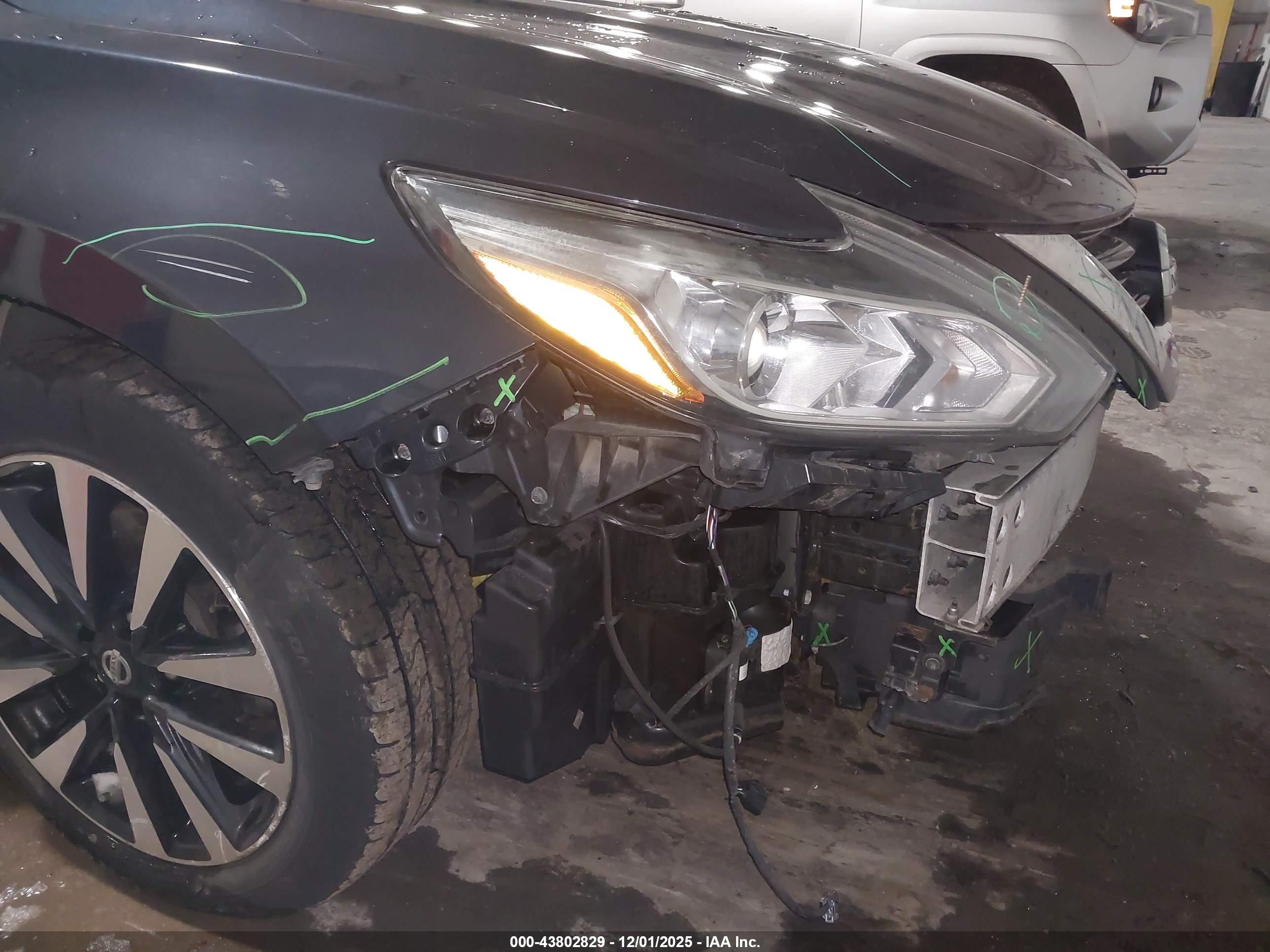 NISSAN ALTIMA image 6