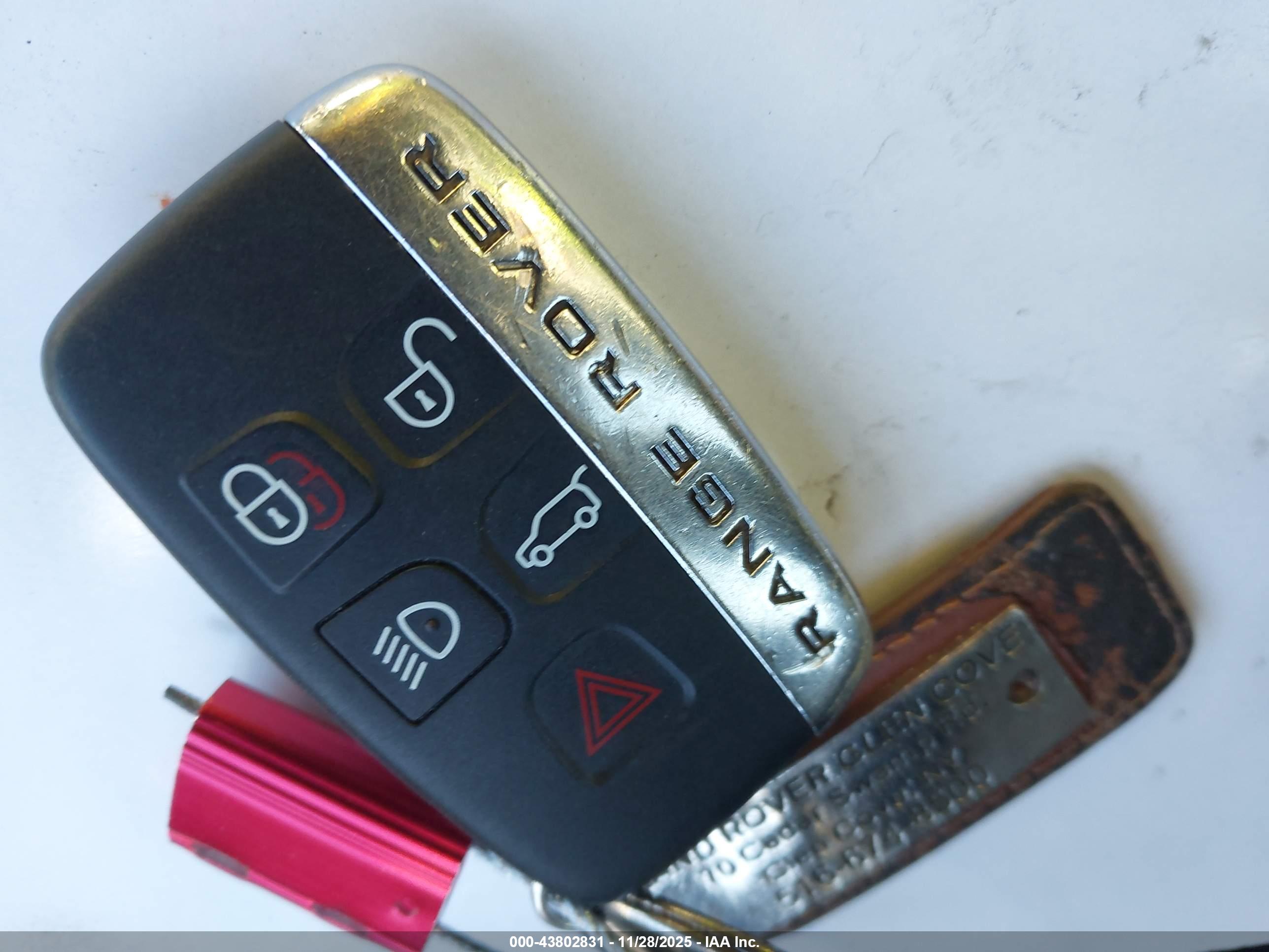 LAND ROVER image 11