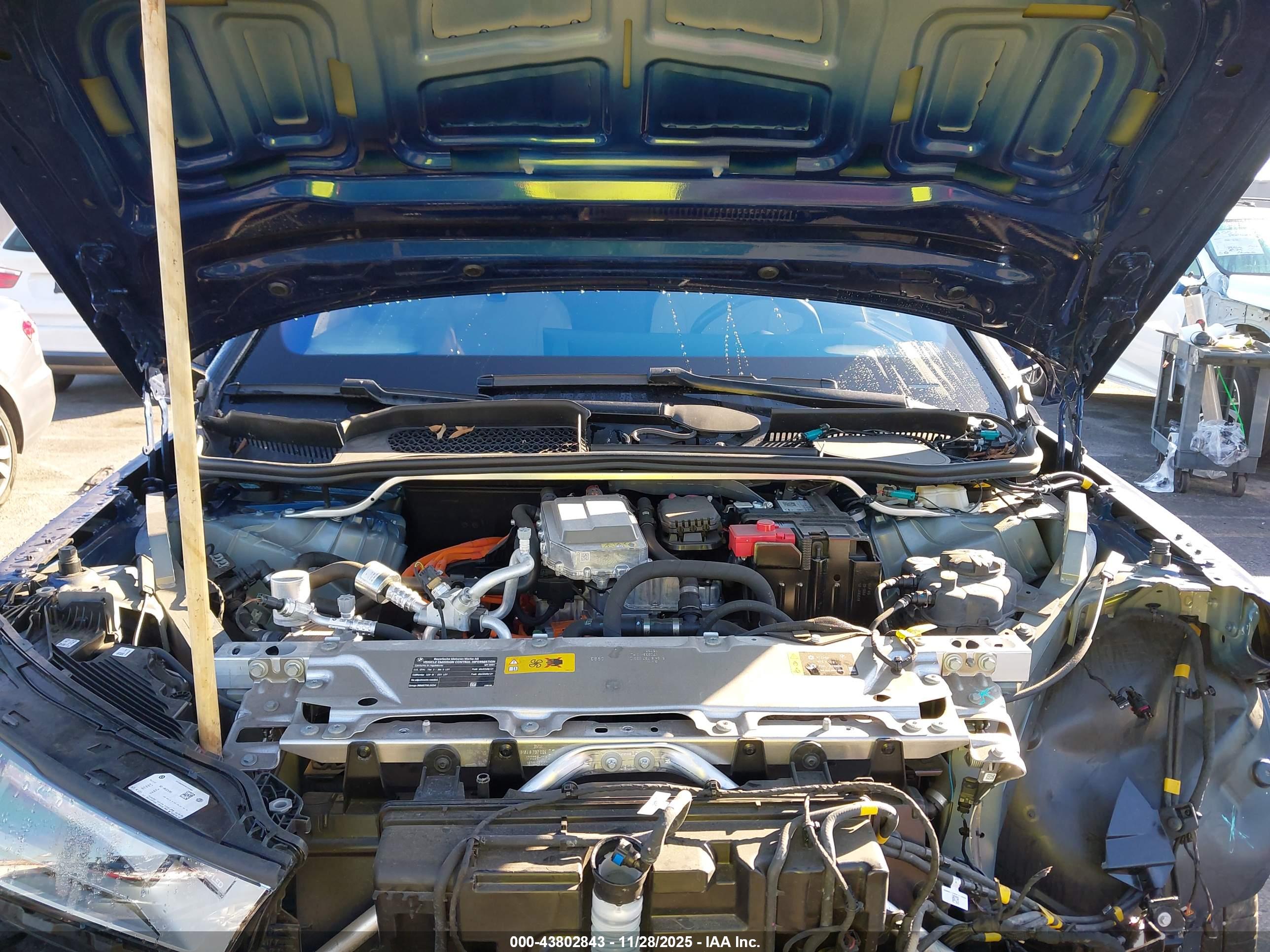 BMW IX image 10