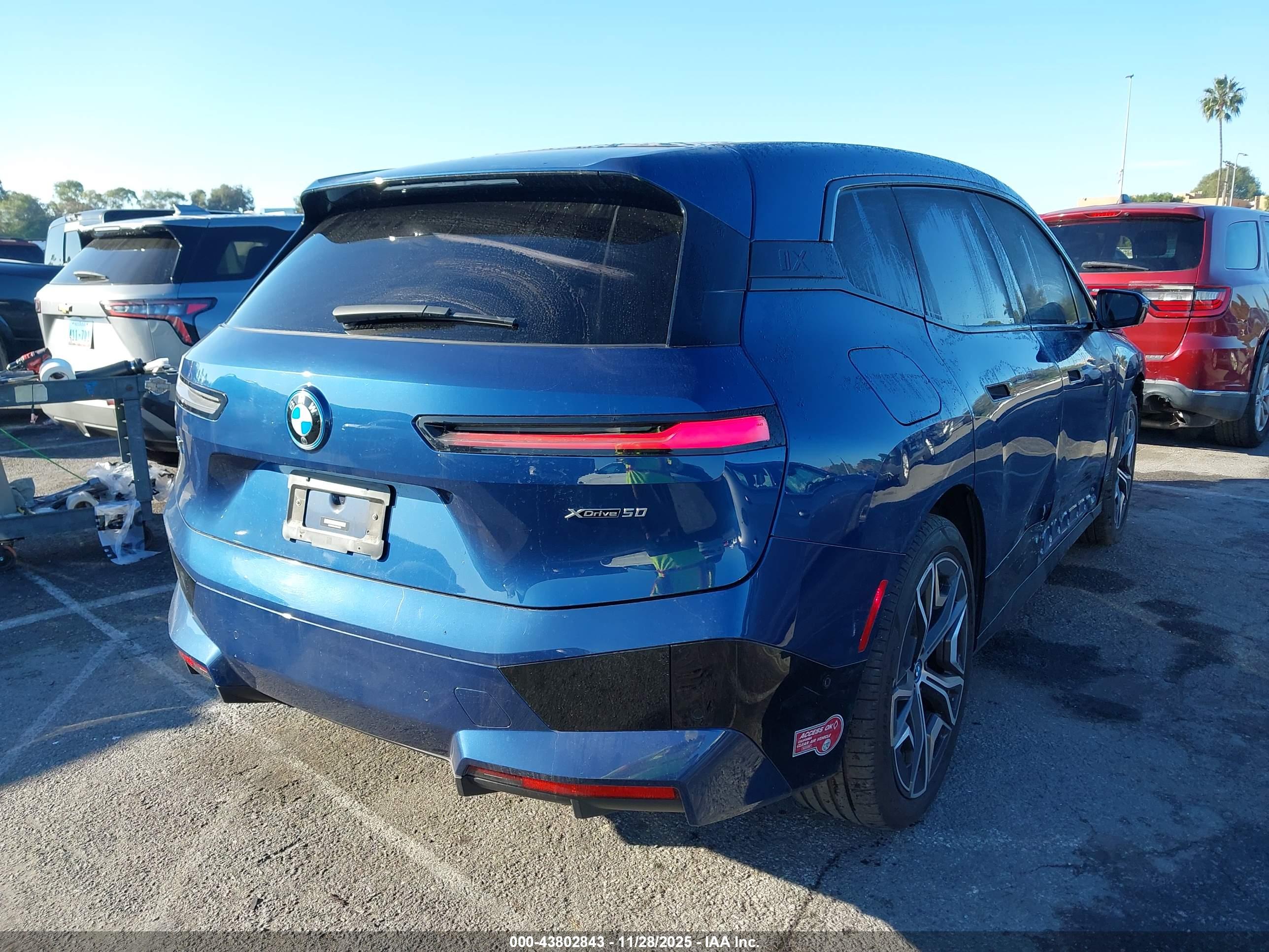 BMW IX image 4