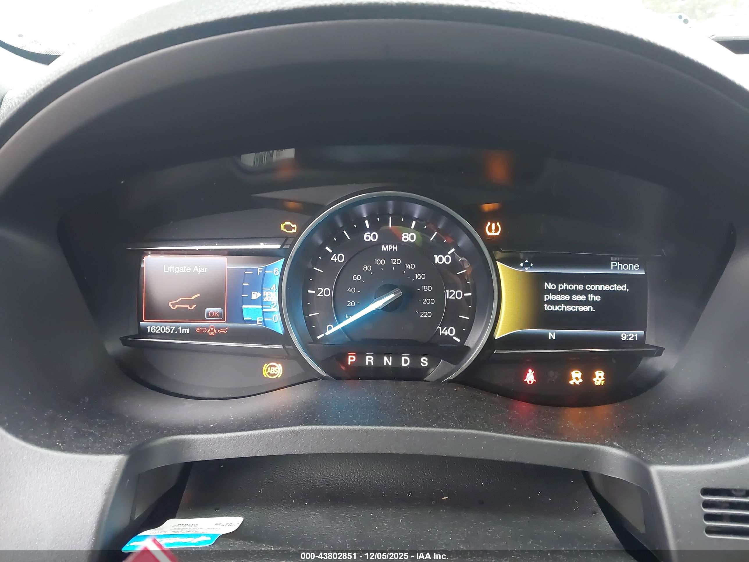 FORD EXPLORER image 7