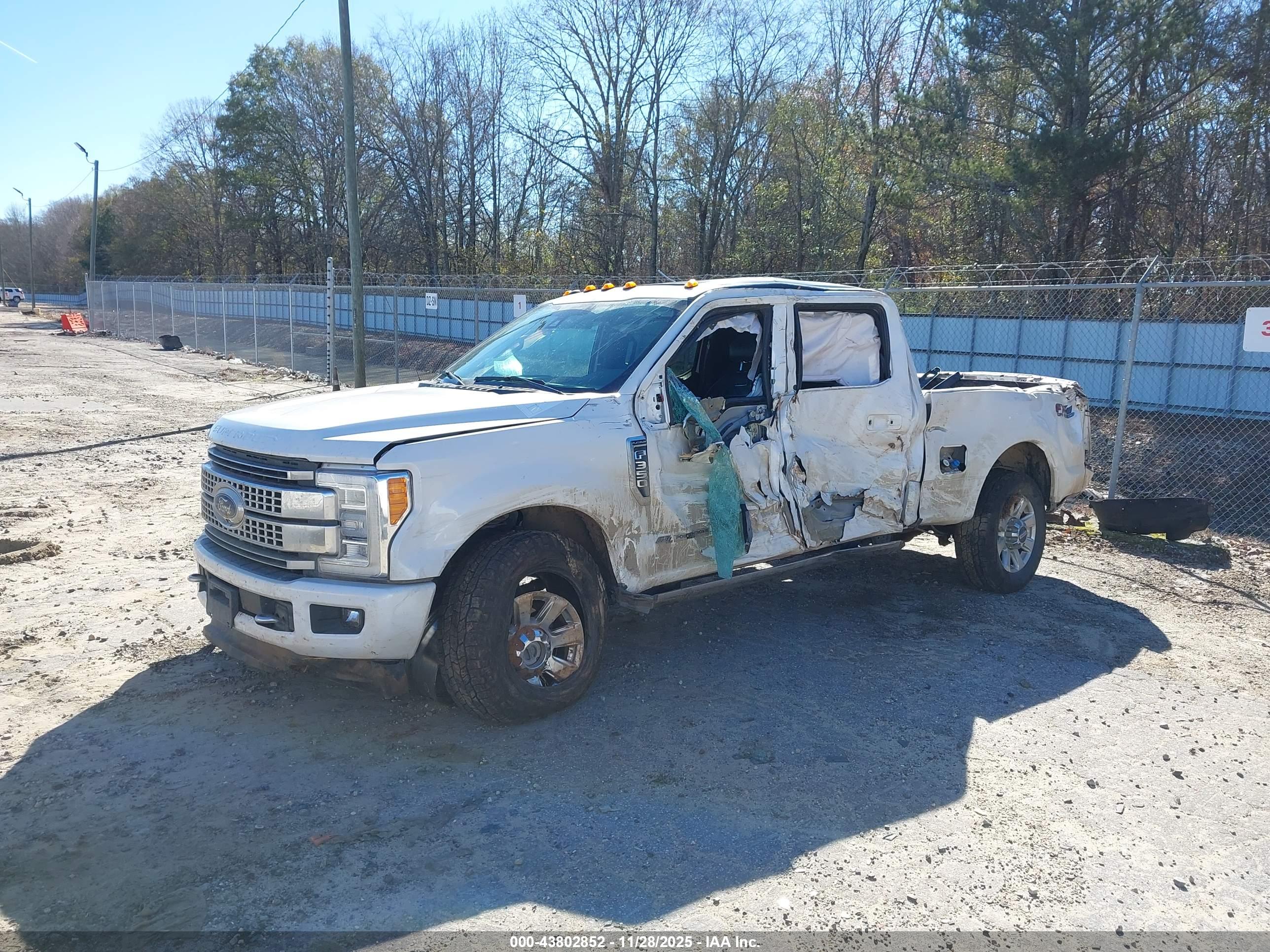 FORD F-350 image 2
