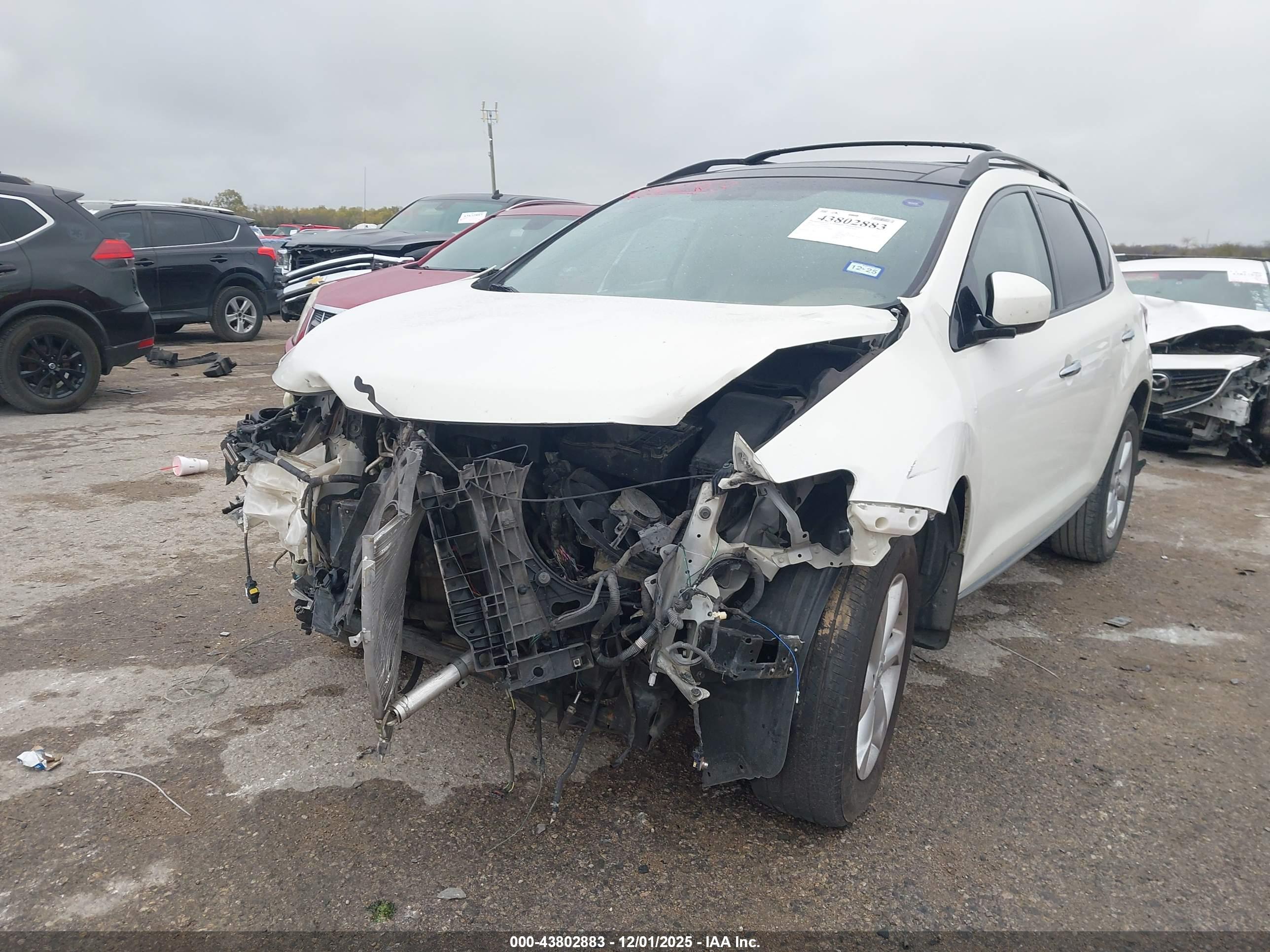 NISSAN MURANO image 2