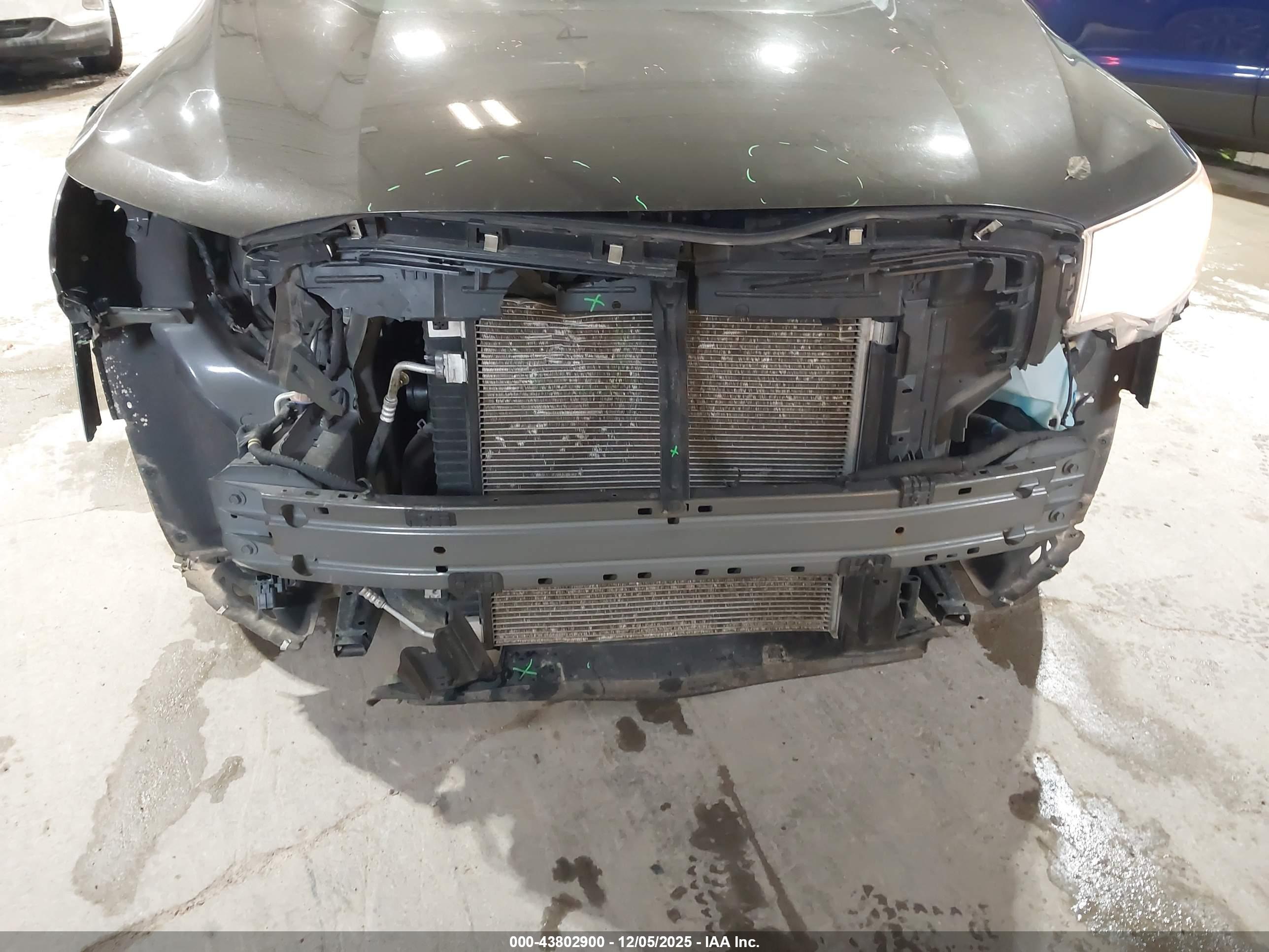 GMC ACADIA image 6