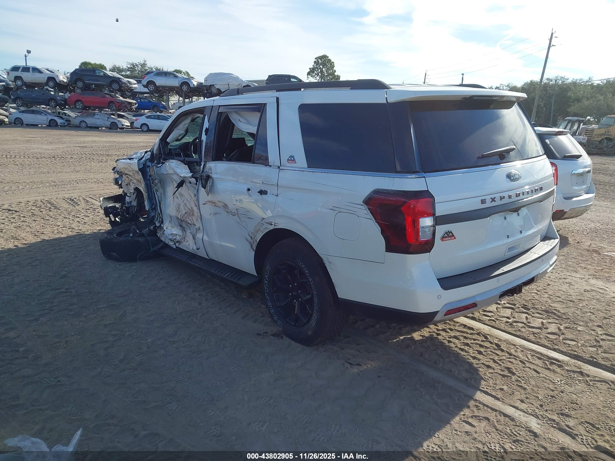 FORD EXPEDITION image 3