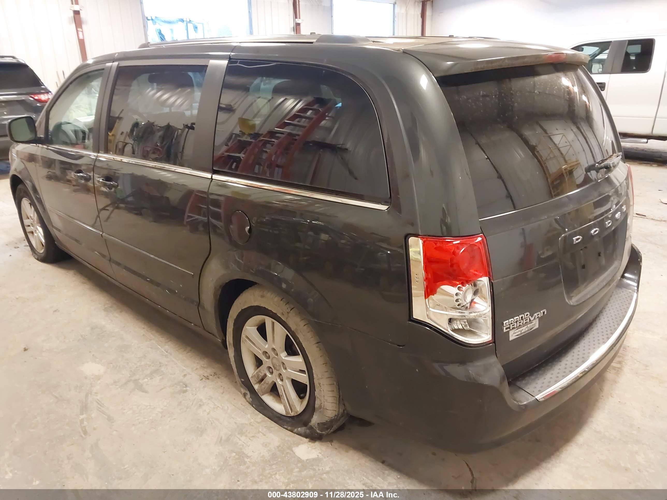 DODGE GRAND image 3