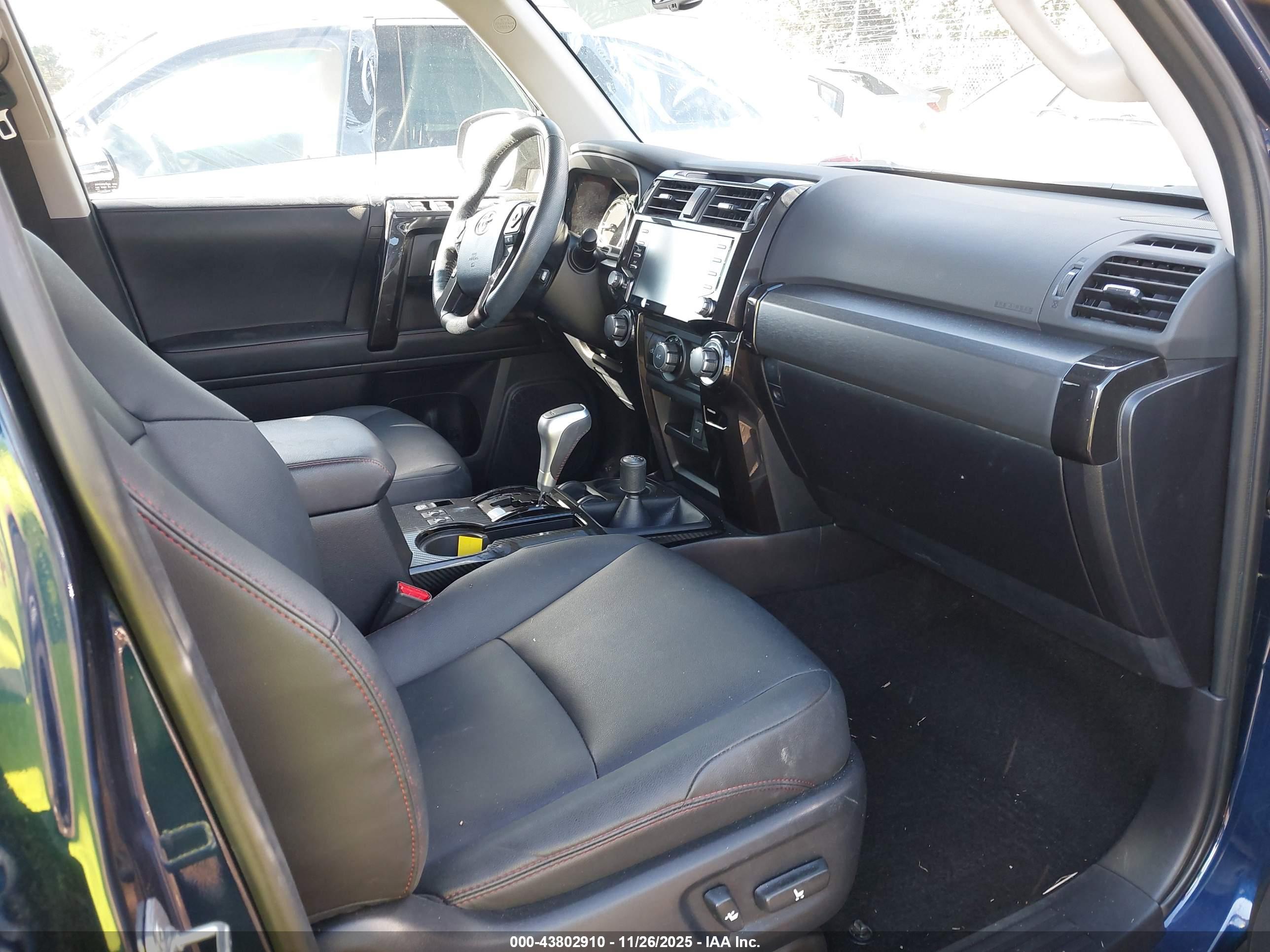 TOYOTA 4RUNNER image 5