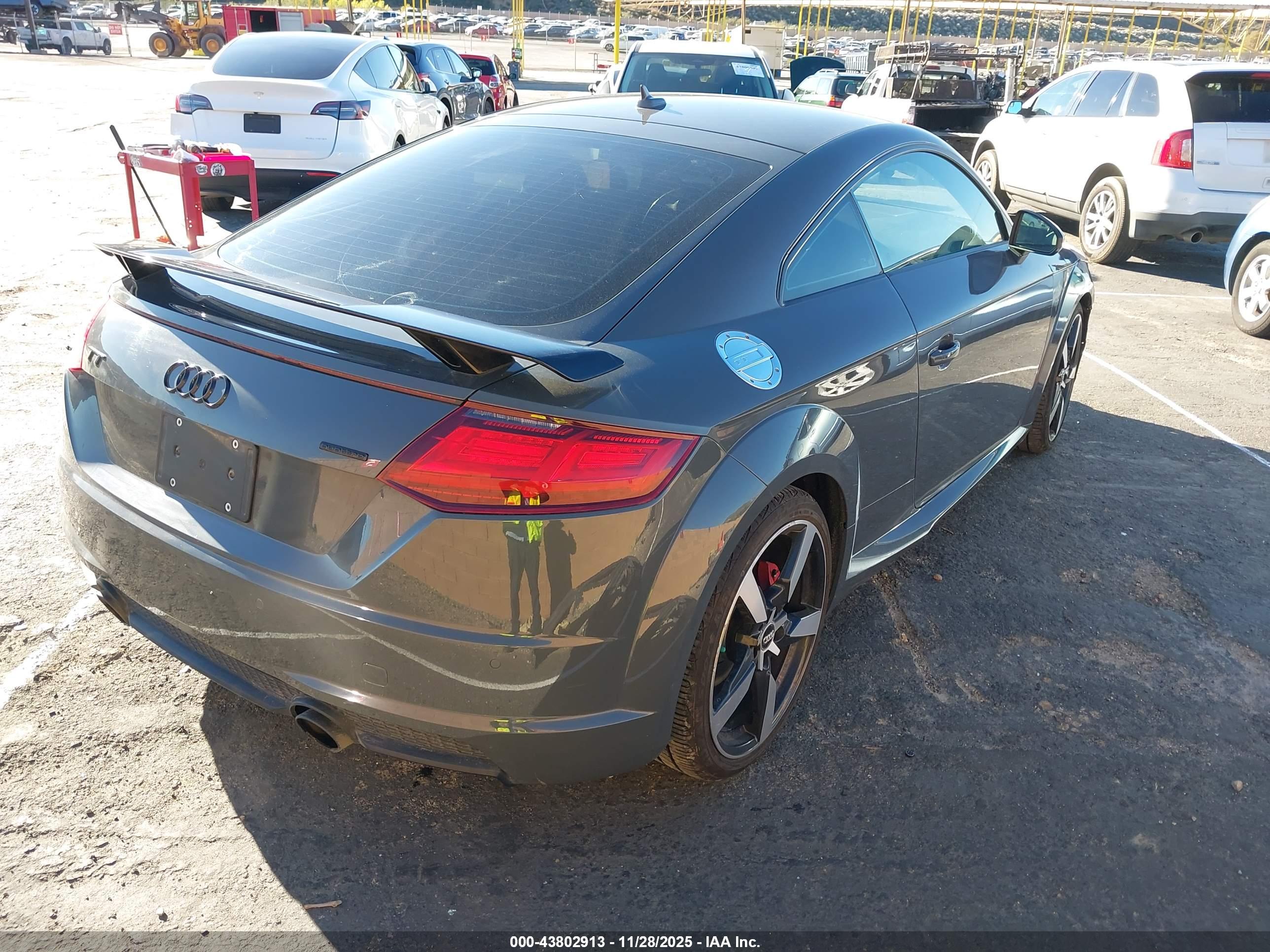AUDI TT image 4