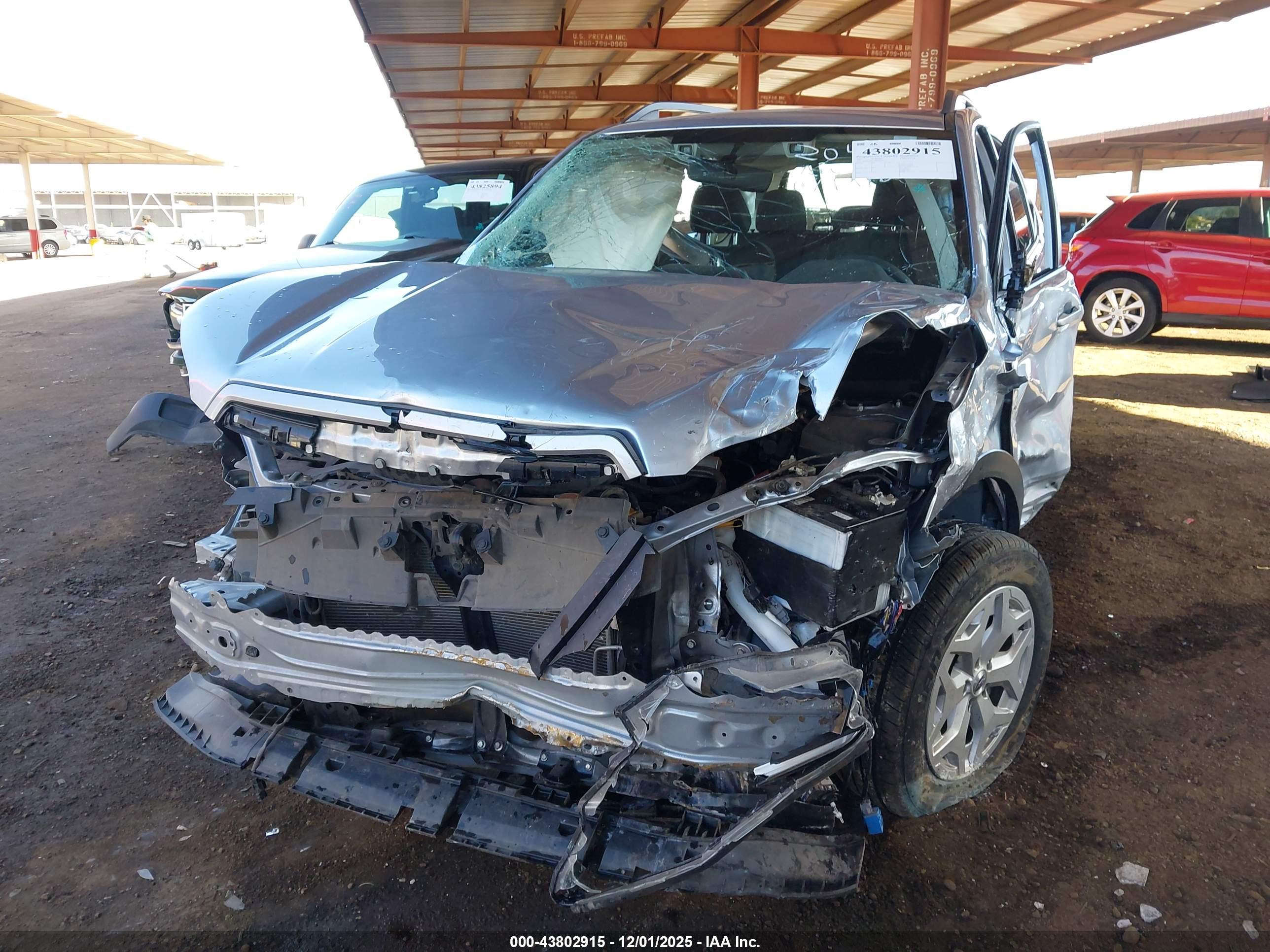 SUBARU FORESTER image 6