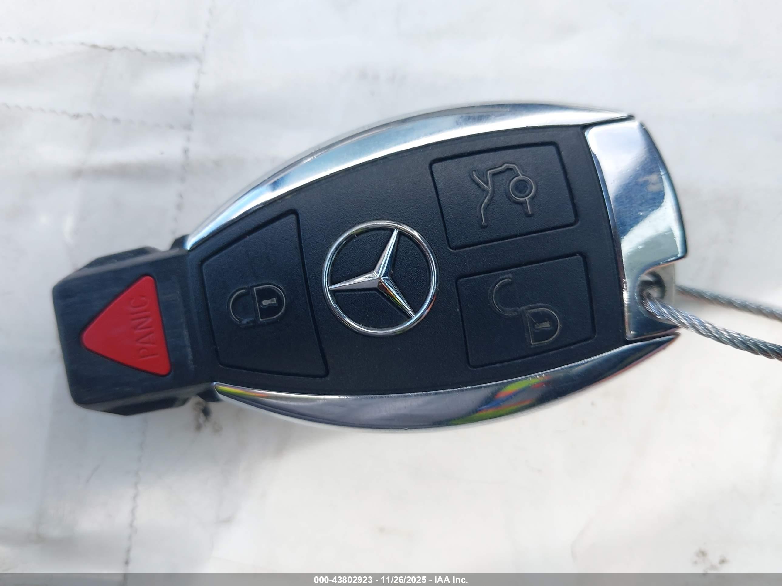 MERCEDES-BENZ C image 11