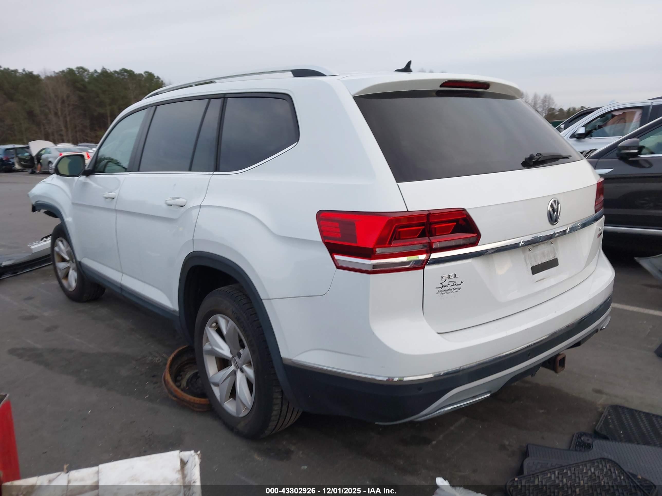 VOLKSWAGEN ATLAS image 3