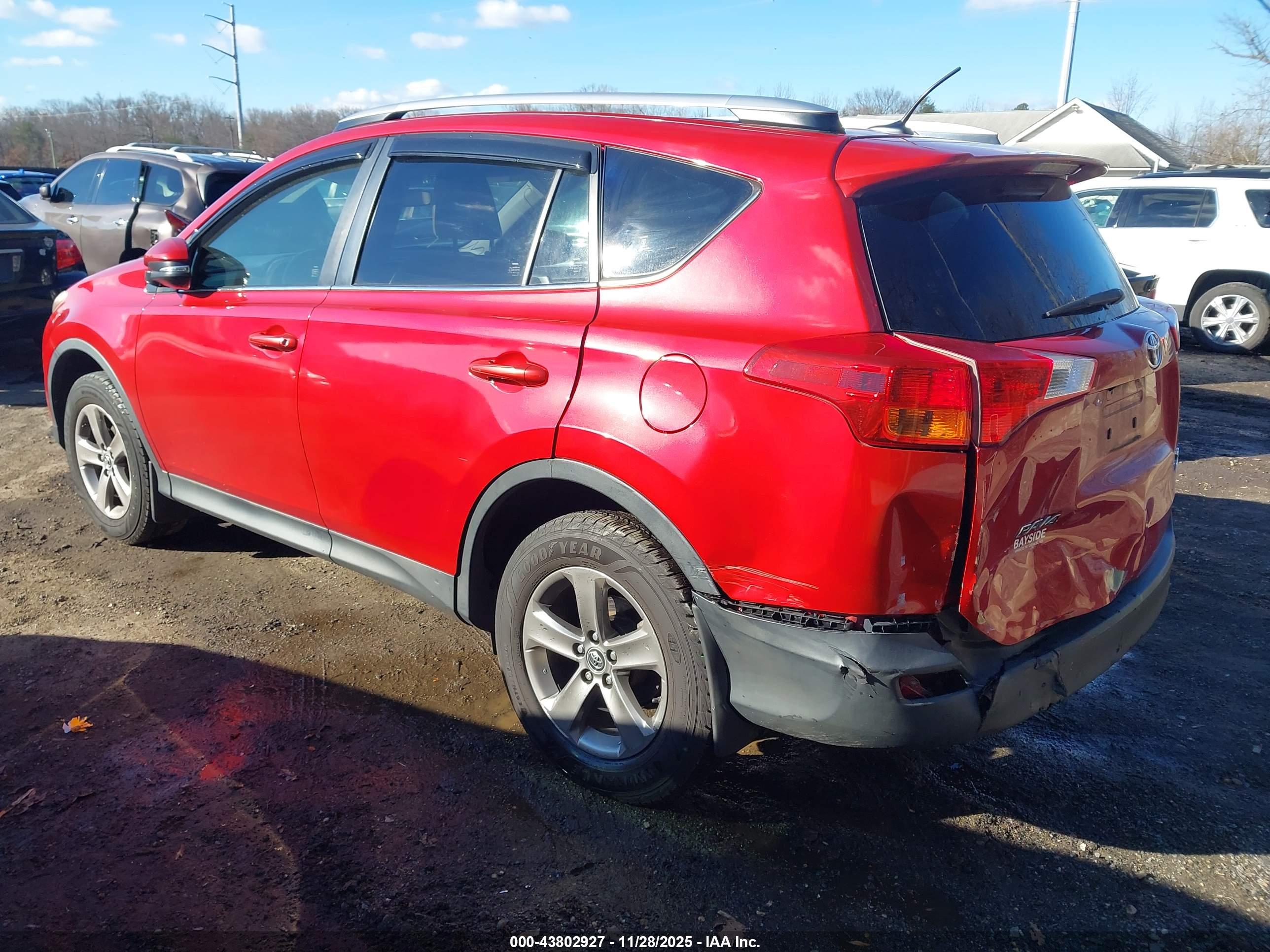 TOYOTA RAV4 image 3
