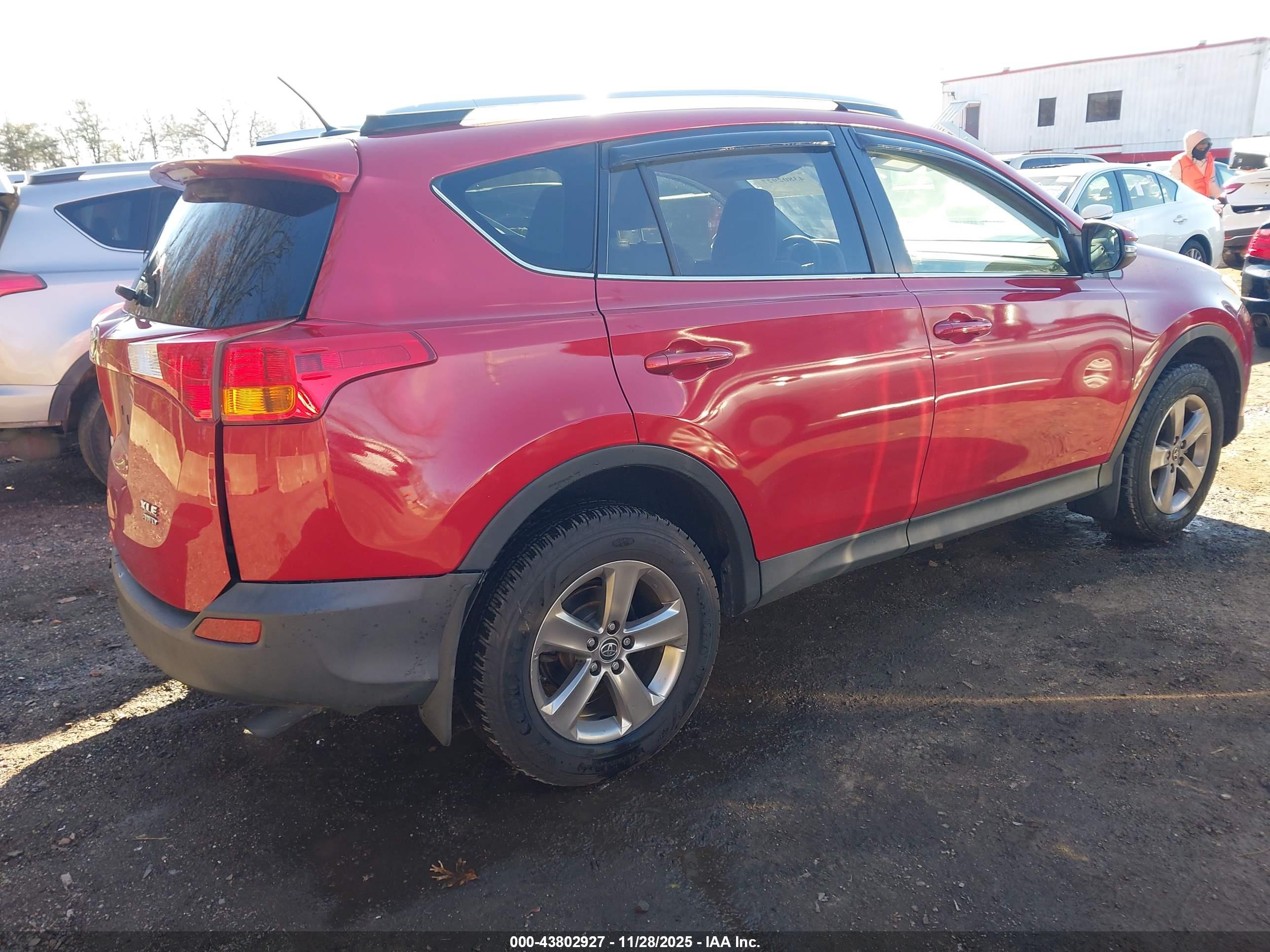 TOYOTA RAV4 image 4