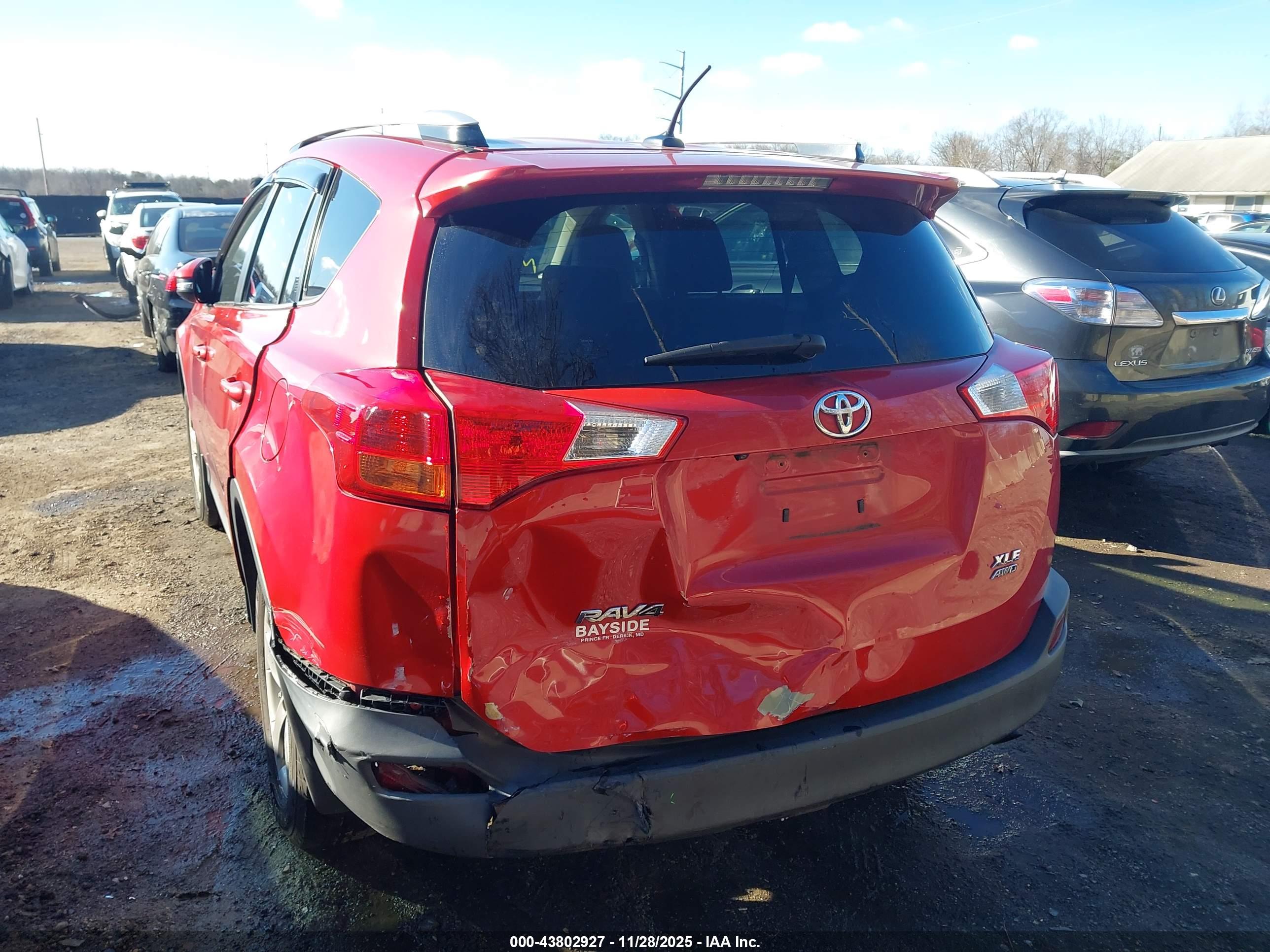 TOYOTA RAV4 image 6