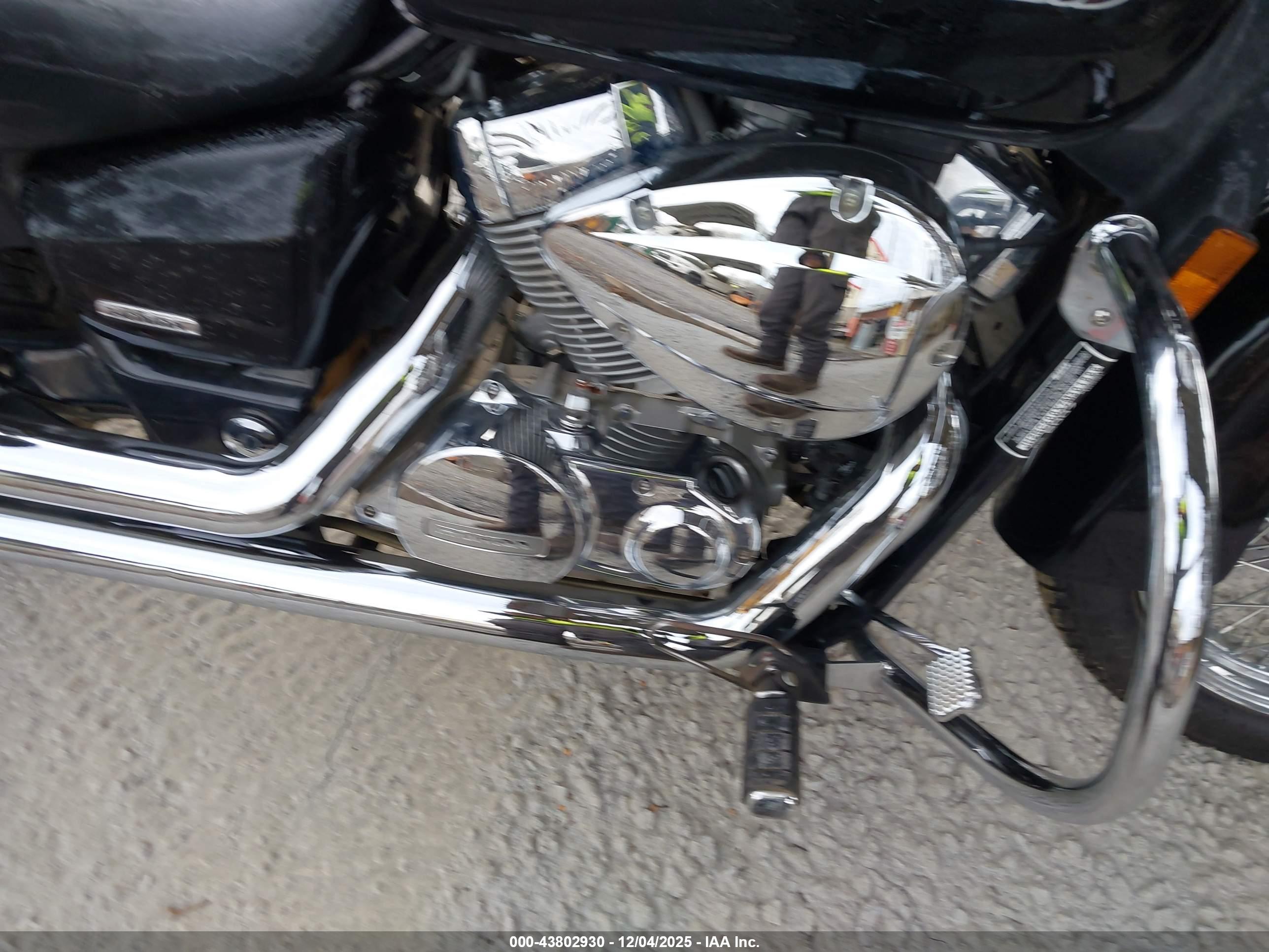 HONDA VT750 image 8