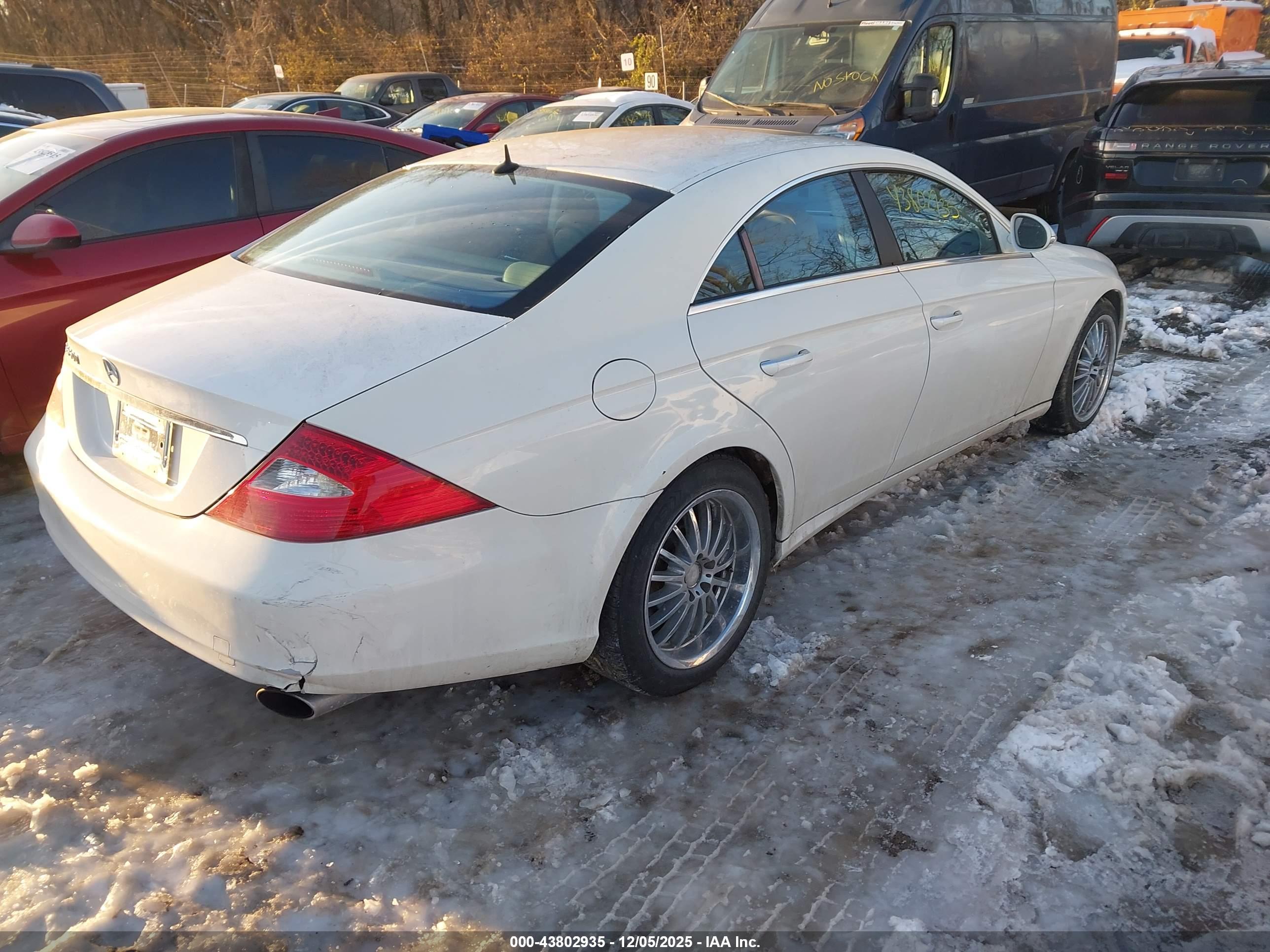 MERCEDES-BENZ CLS image 4