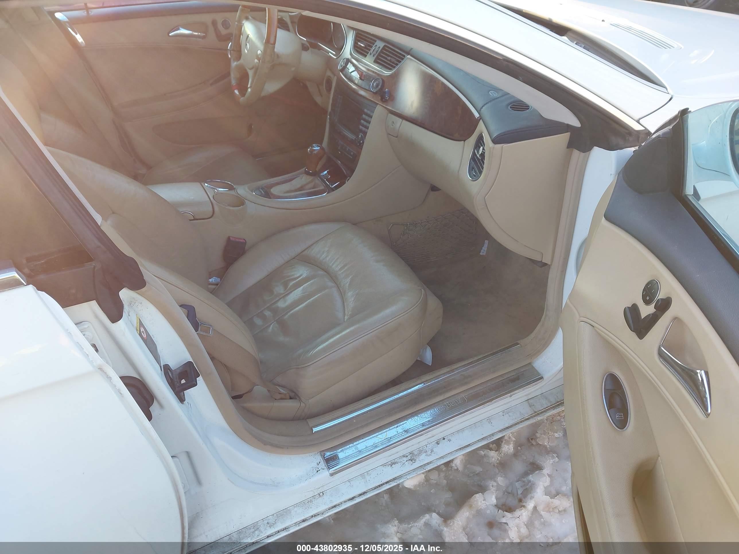 MERCEDES-BENZ CLS image 5