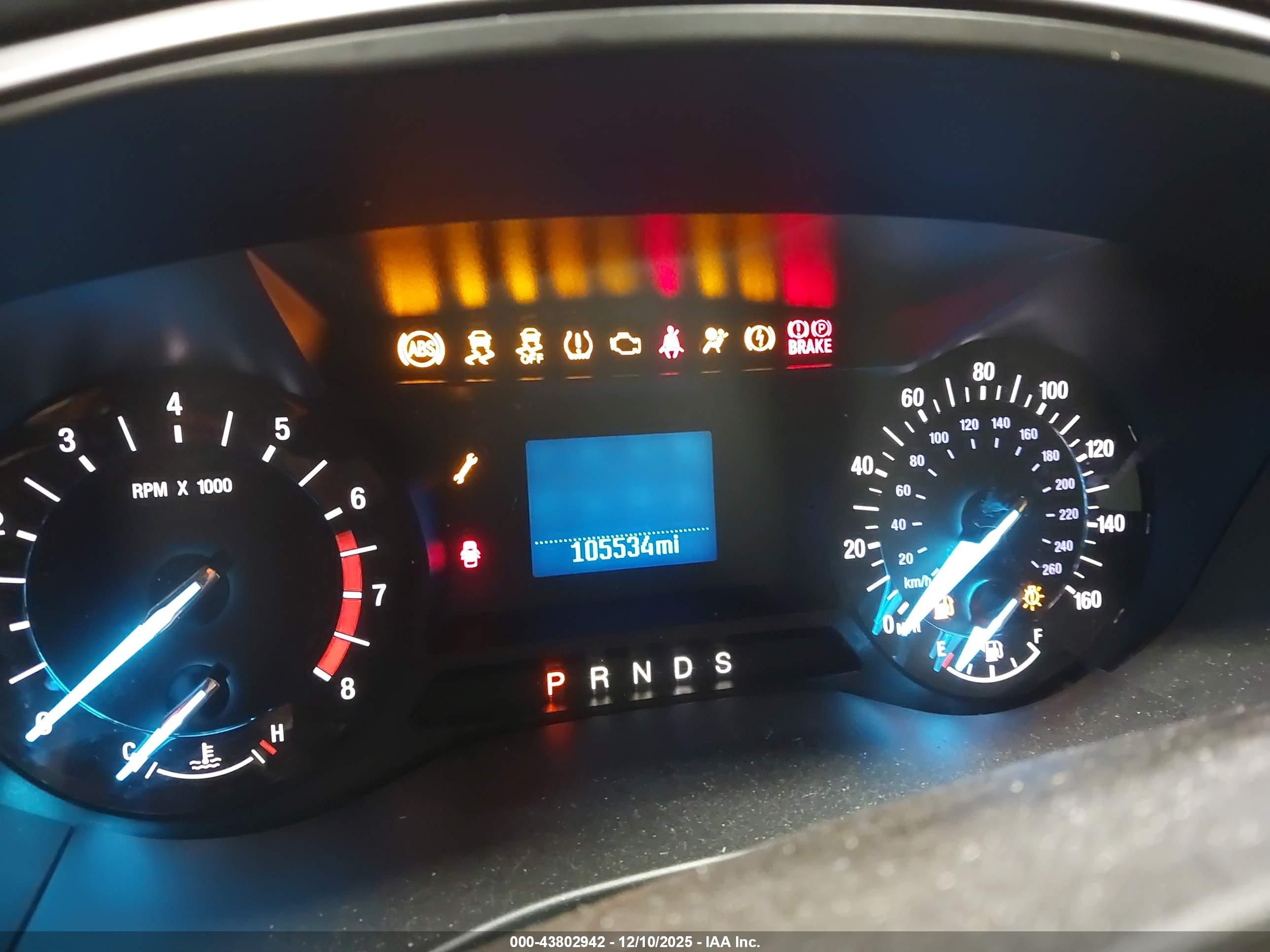 FORD FUSION image 7