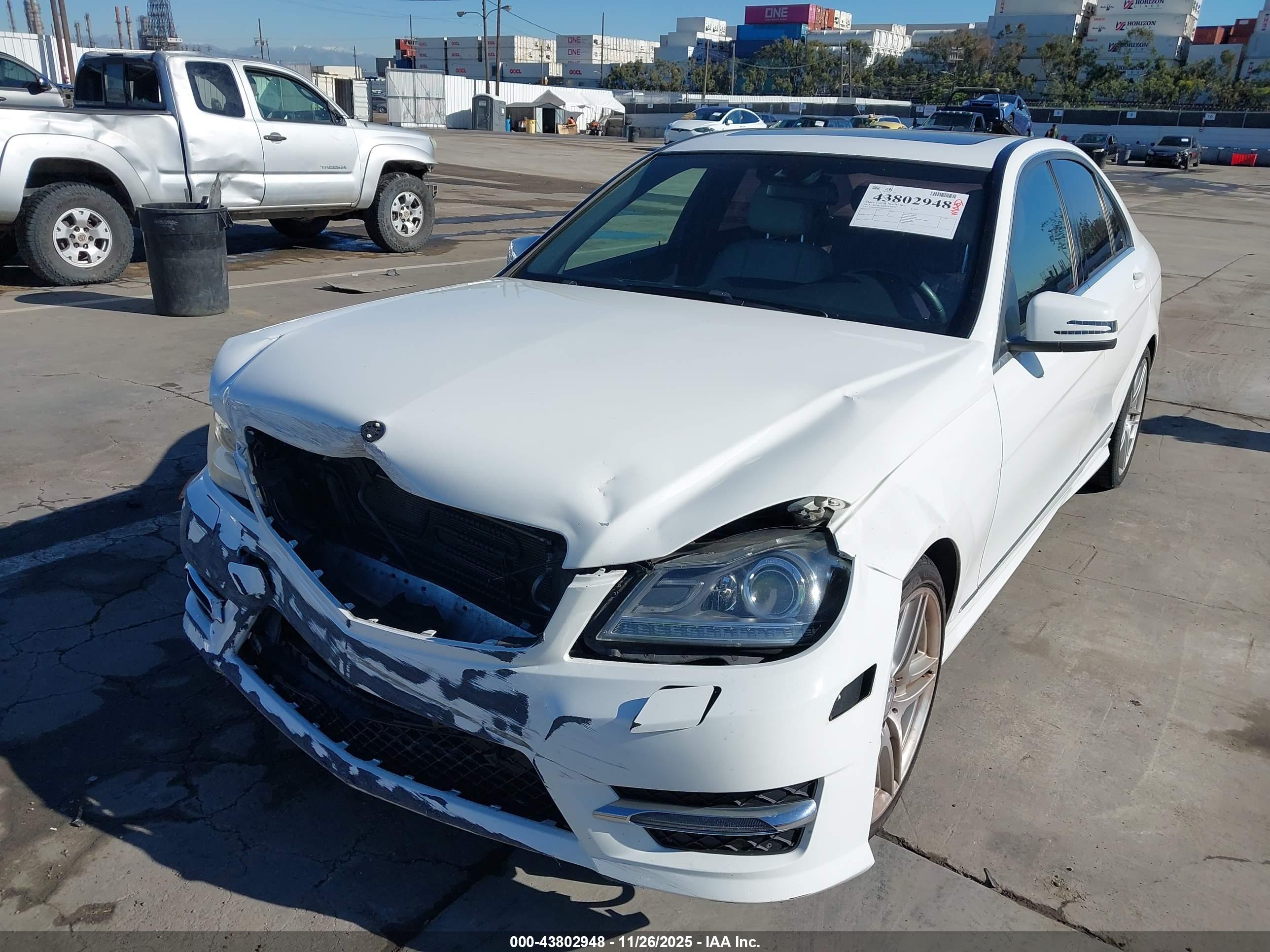 MERCEDES-BENZ C image 6