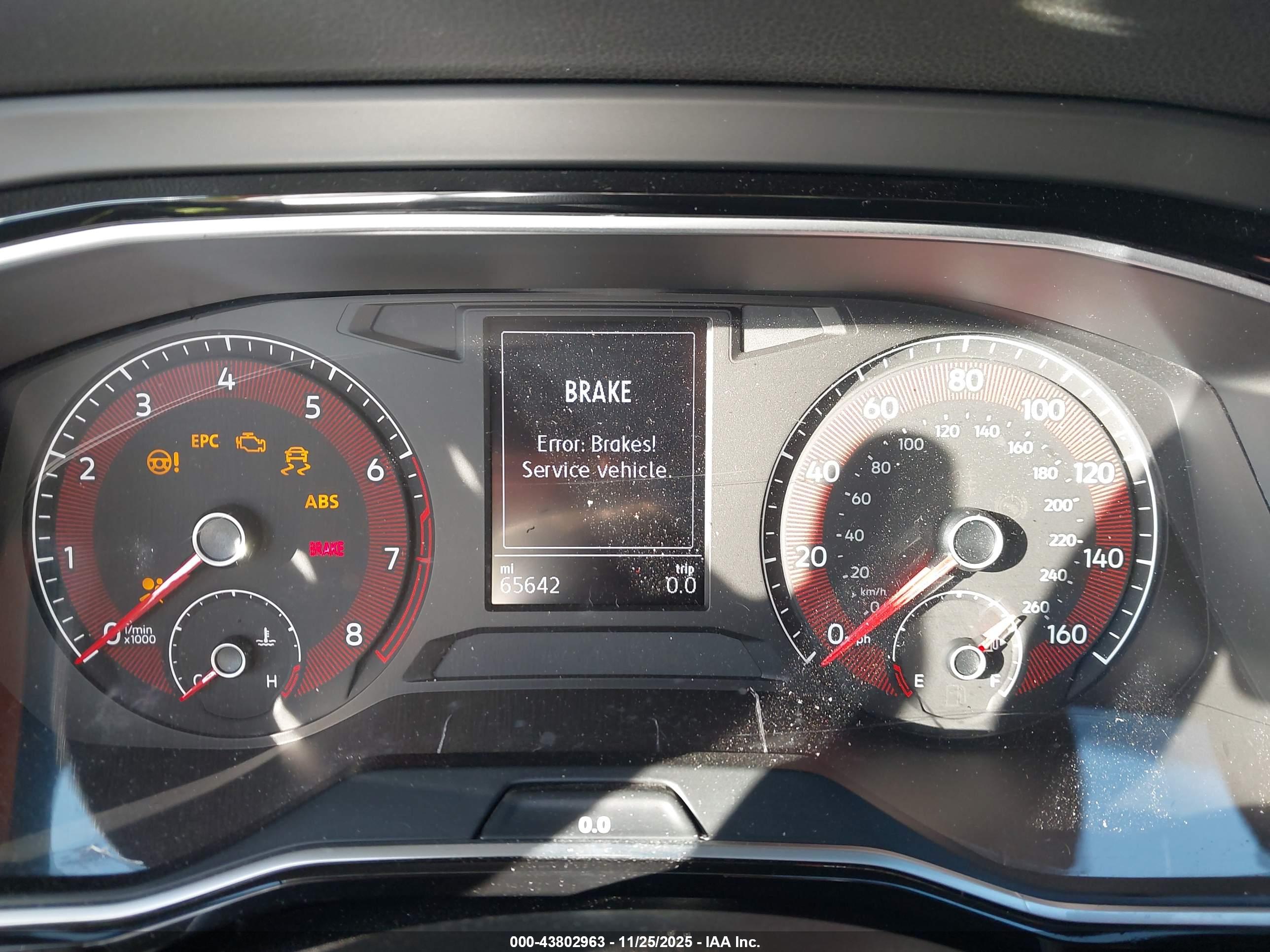 VOLKSWAGEN JETTA image 7