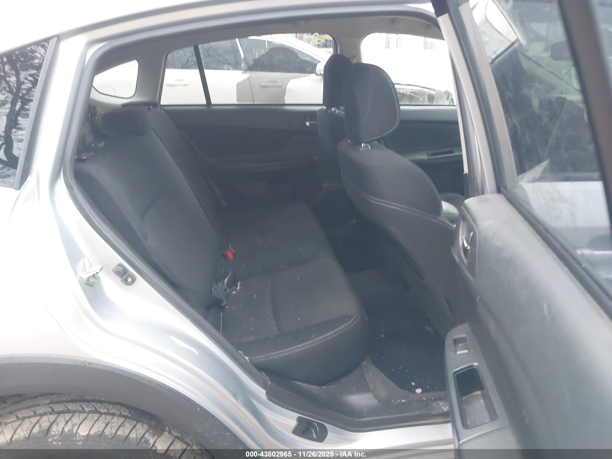 SUBARU XV image 8