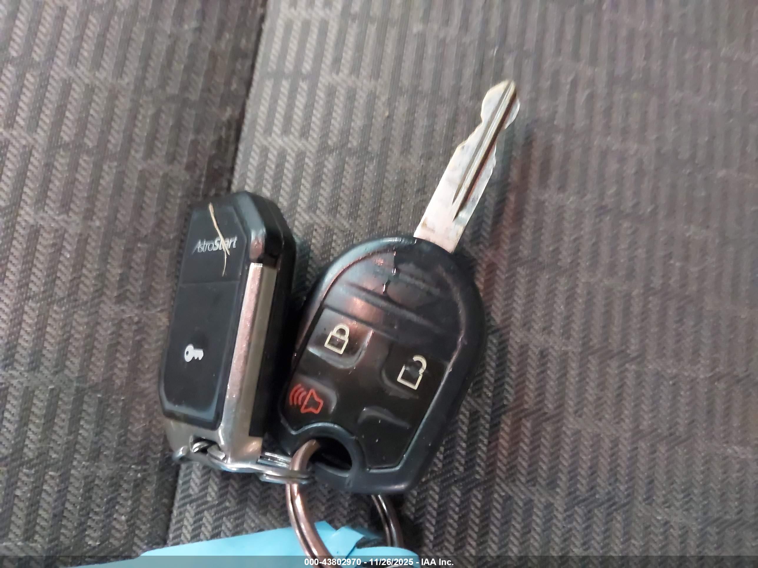 FORD EXPLORER image 11