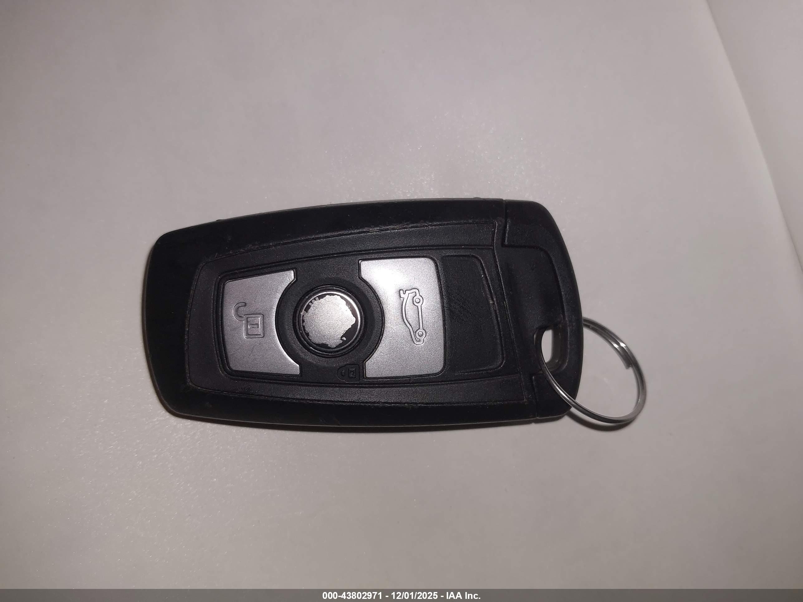BMW 328I image 11