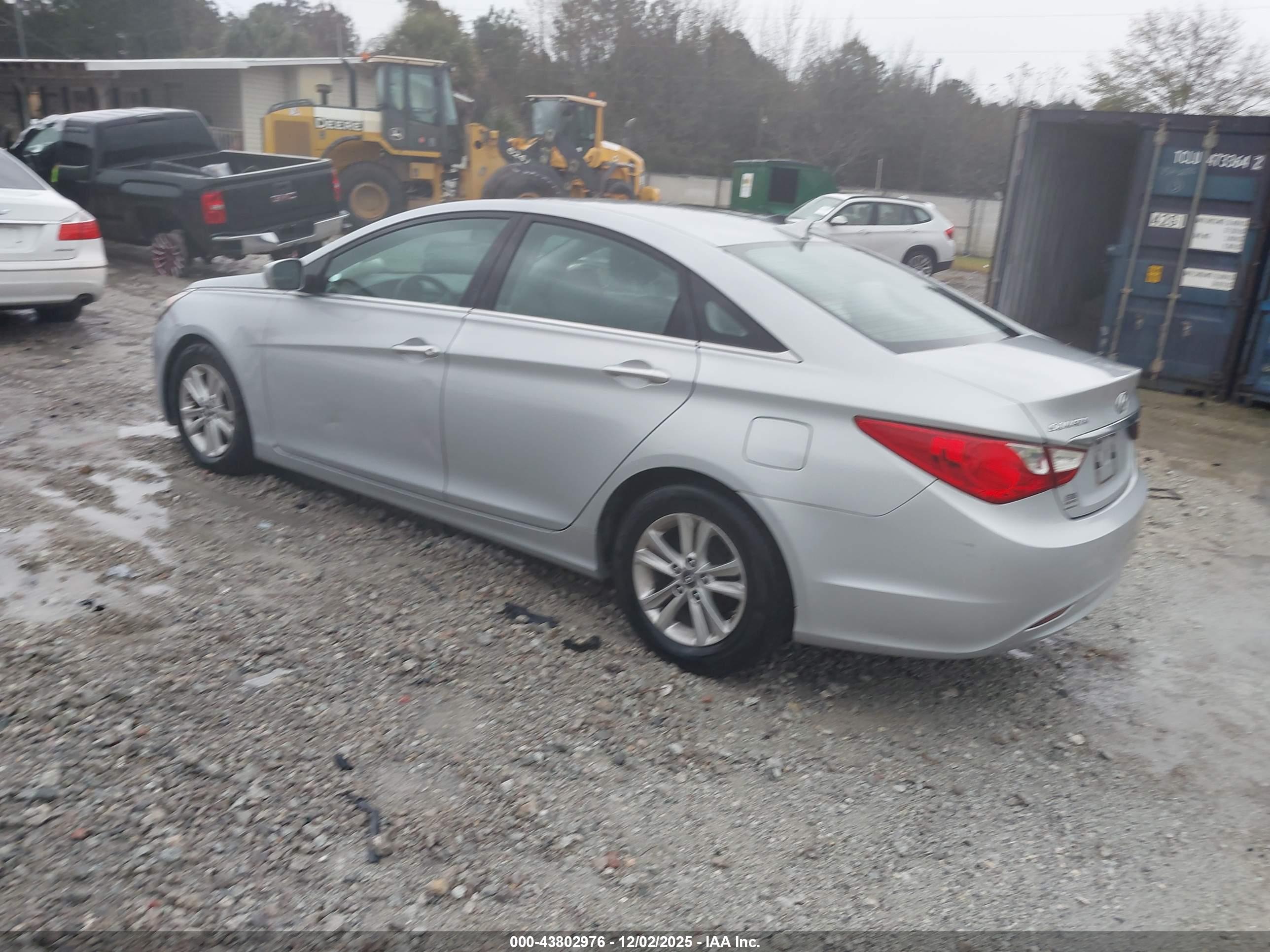 HYUNDAI SONATA image 3