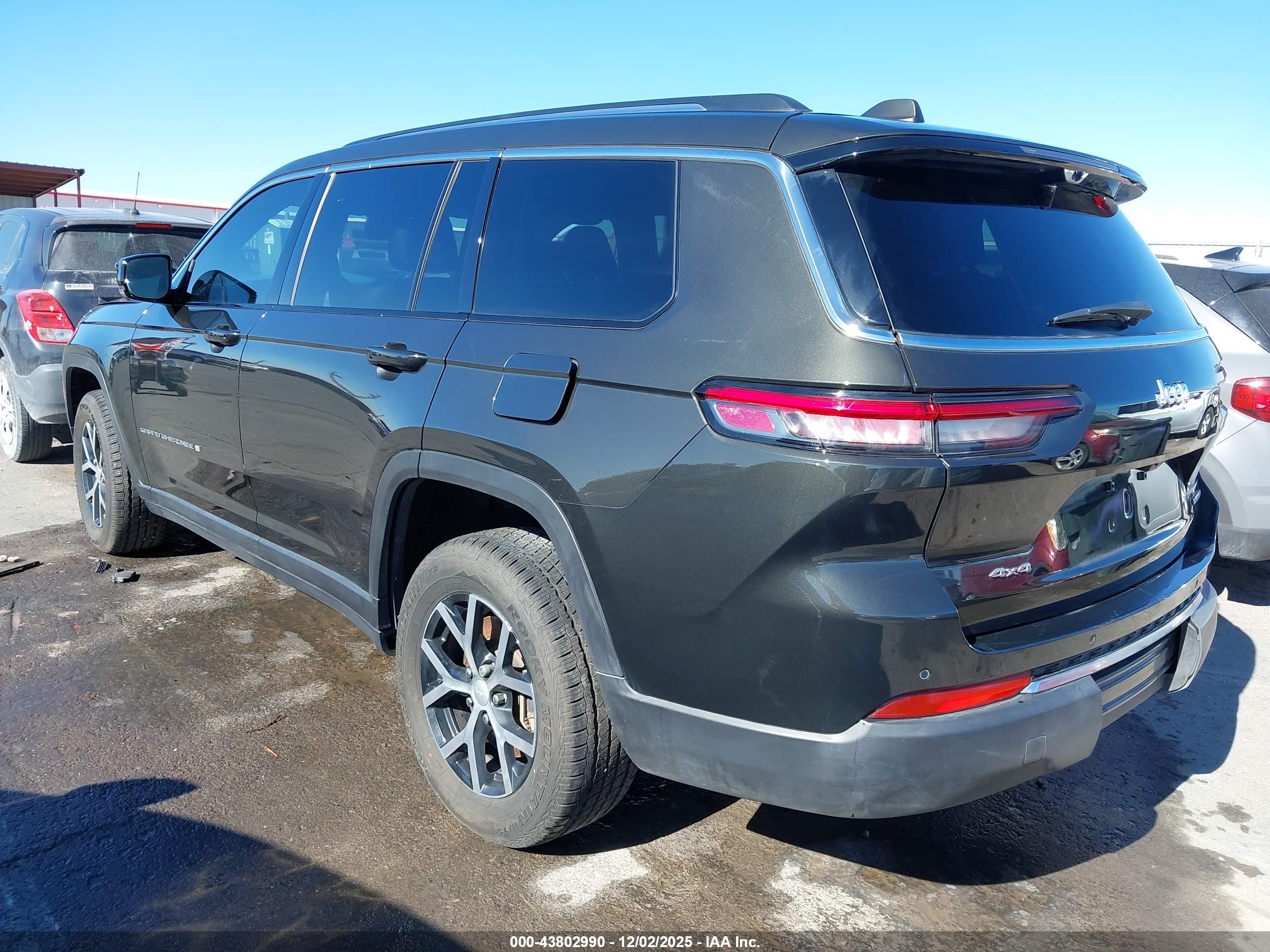 JEEP GRAND image 3