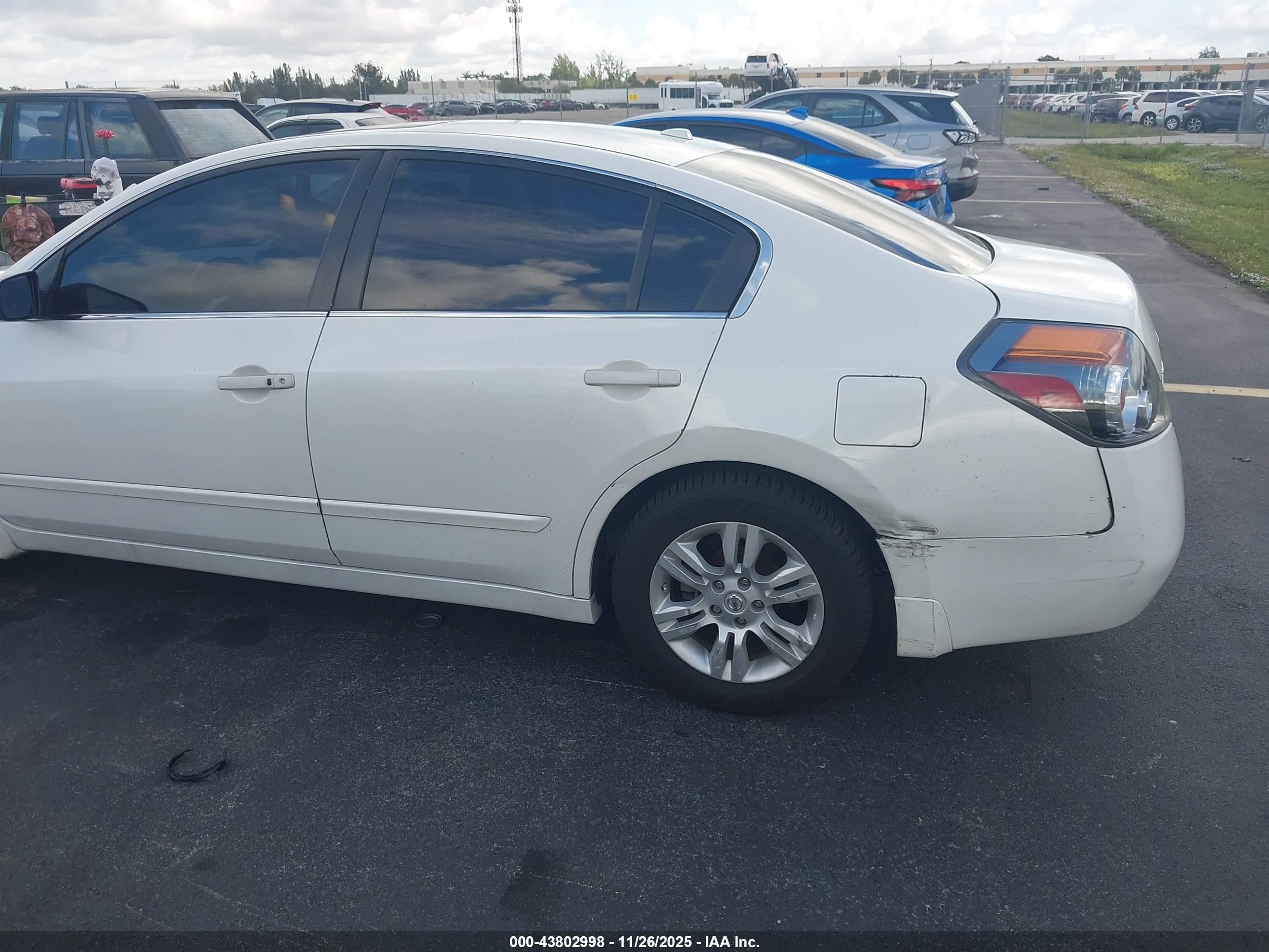 NISSAN ALTIMA image 6