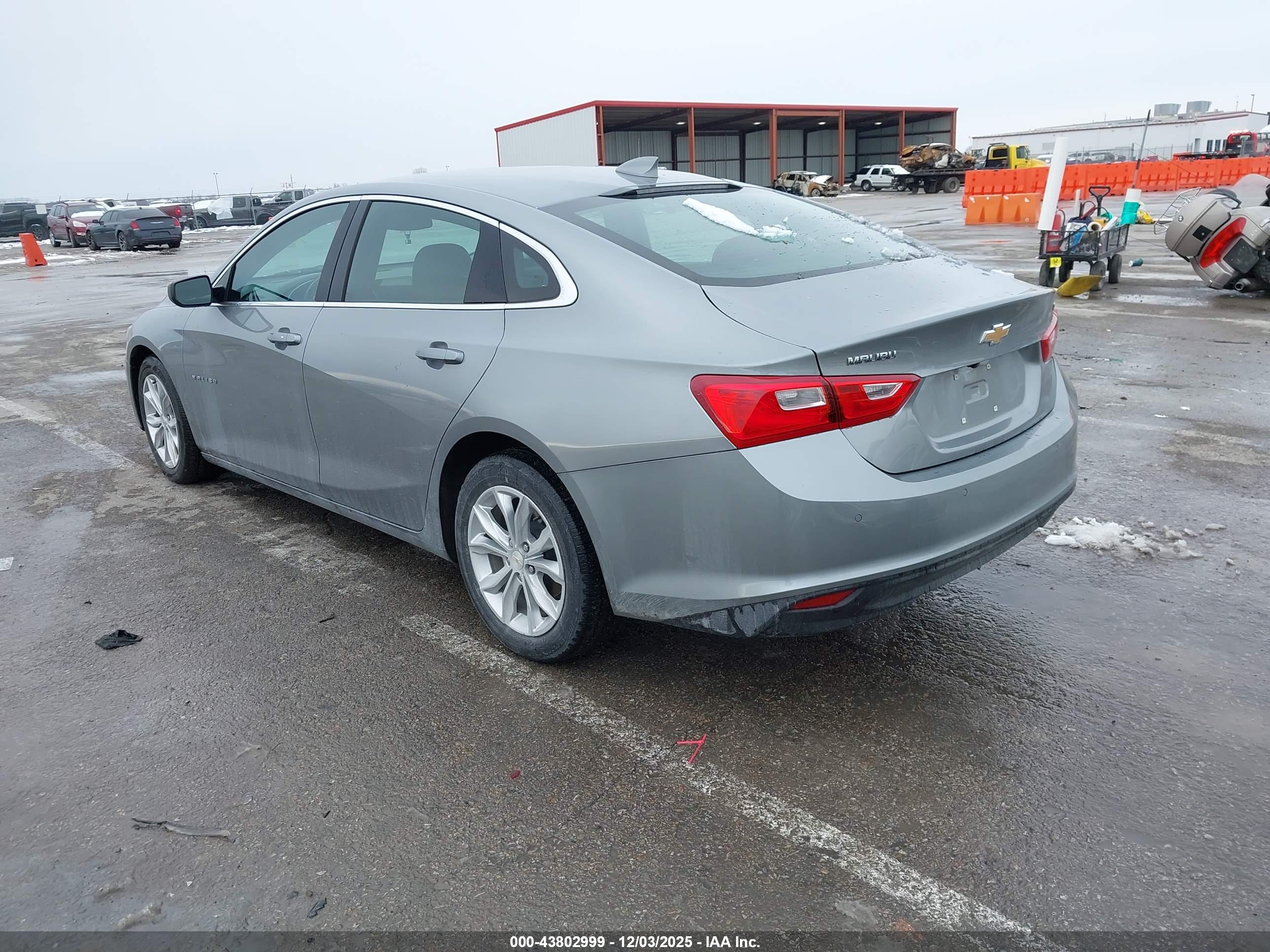 CHEVROLET MALIBU image 3