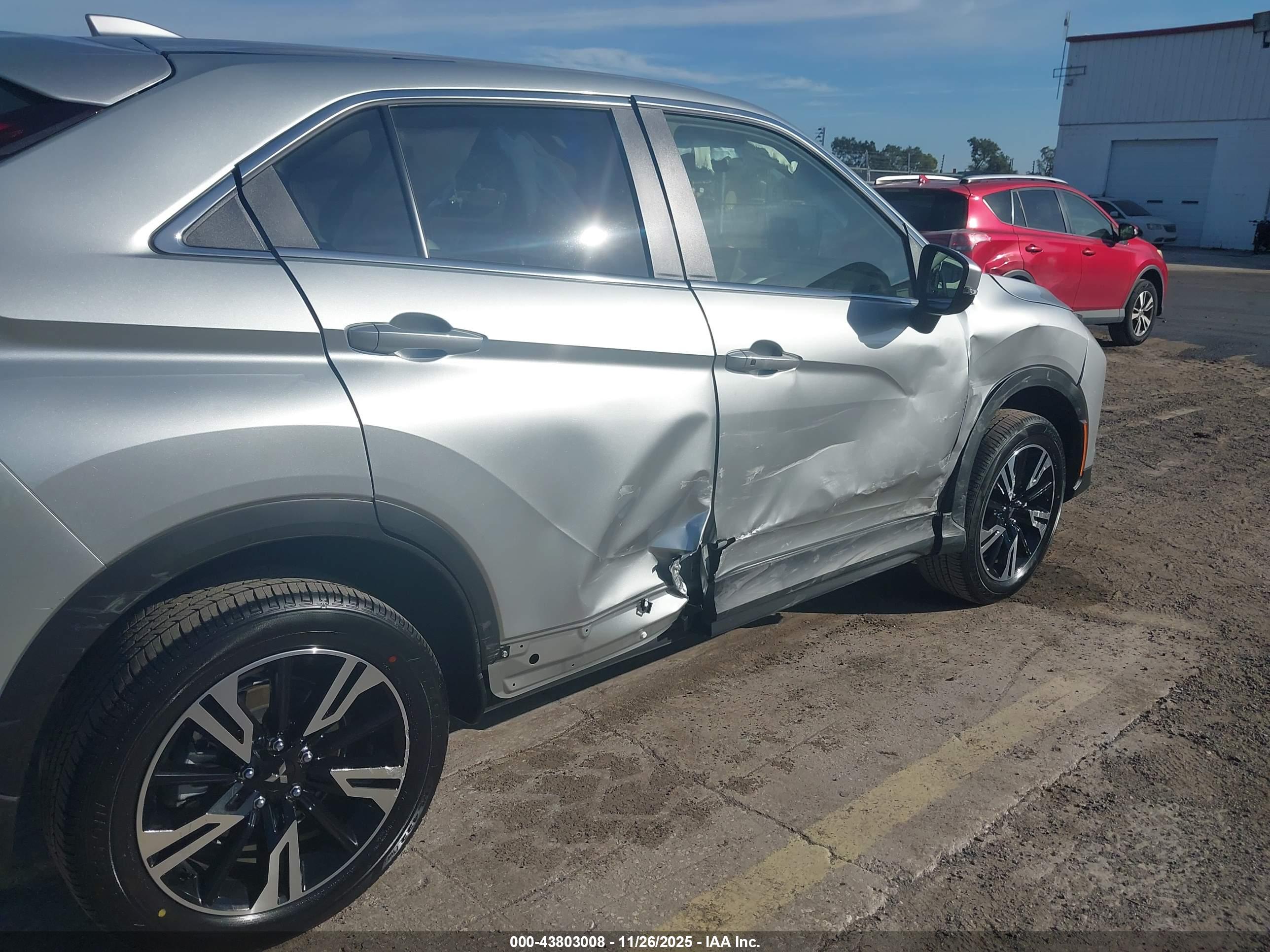 MITSUBISHI ECLIPSE image 6