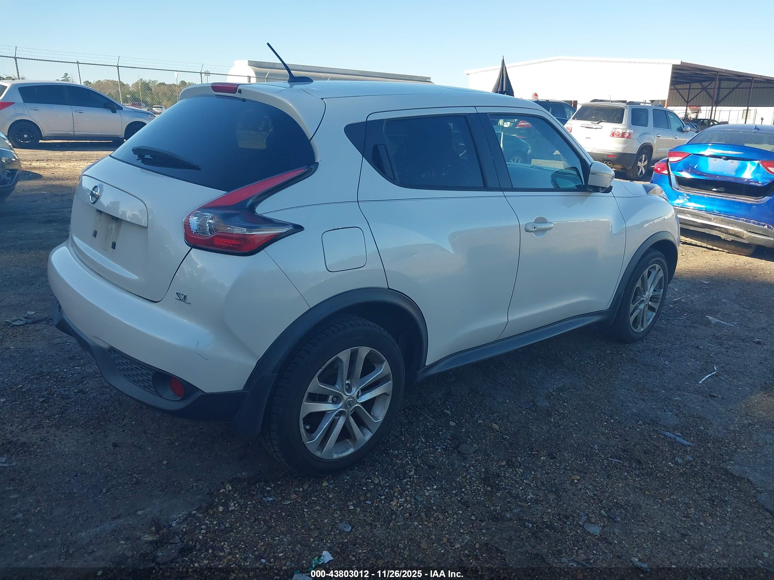 NISSAN JUKE image 4