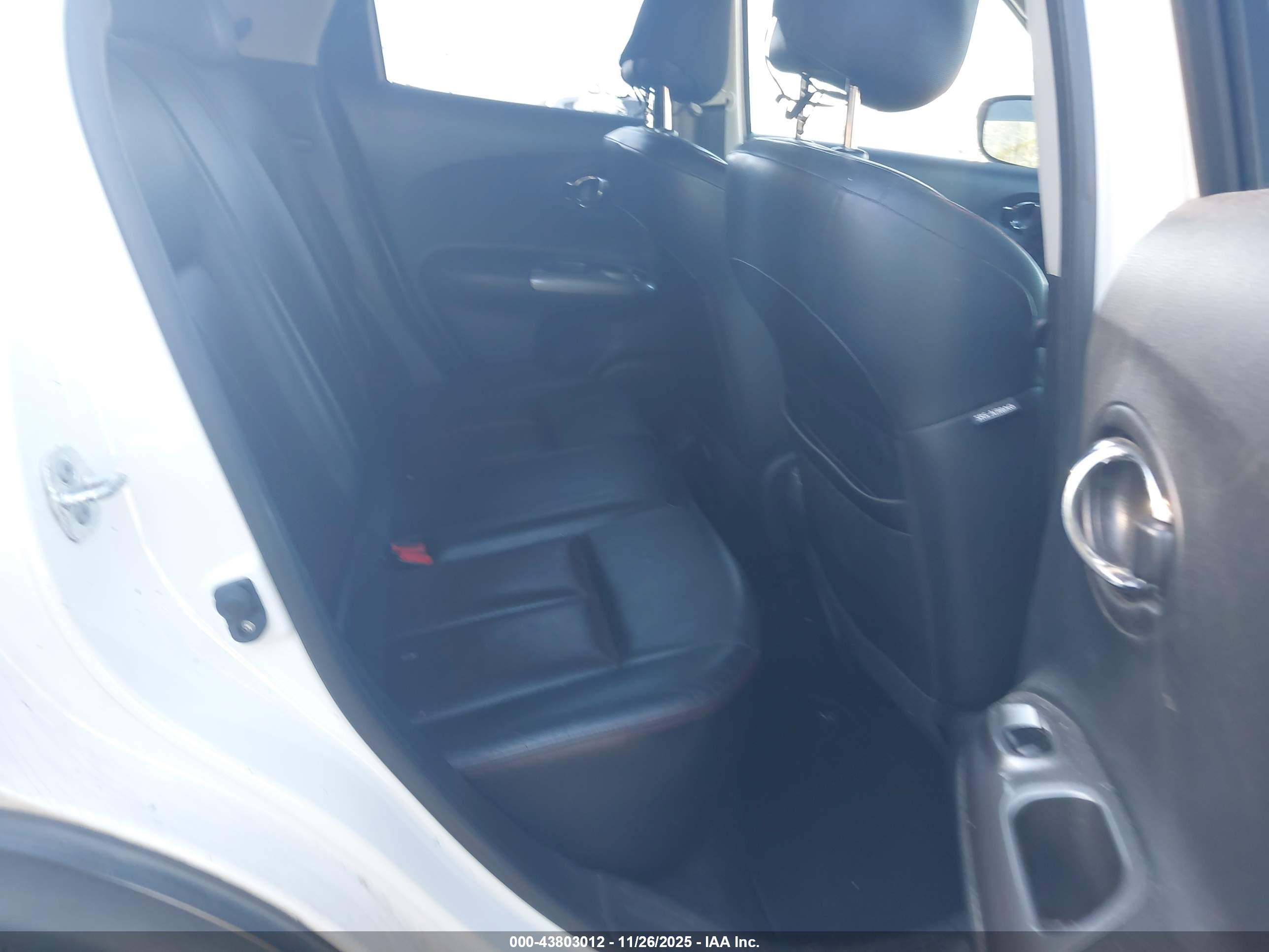 NISSAN JUKE image 8