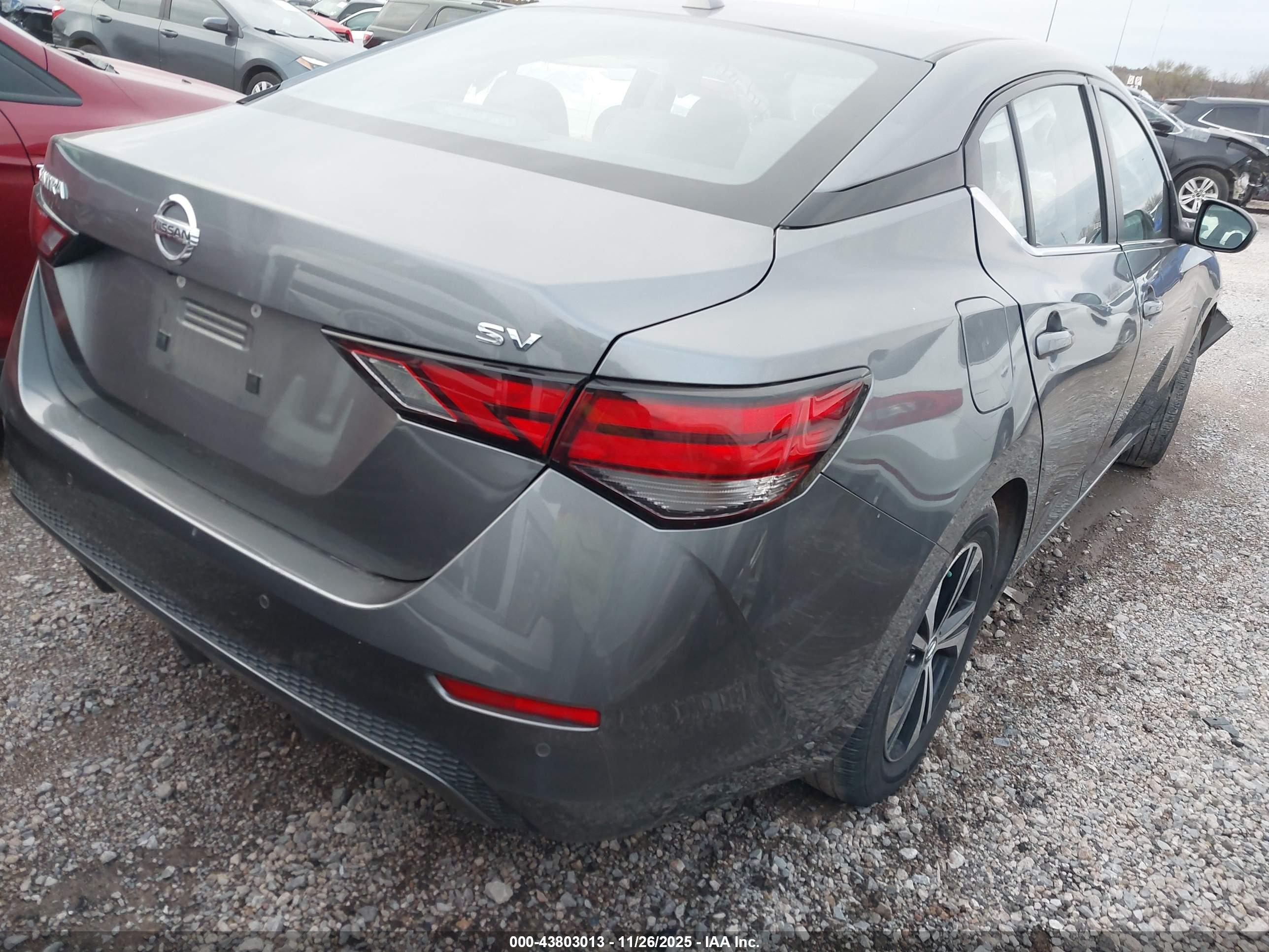 NISSAN SENTRA image 4