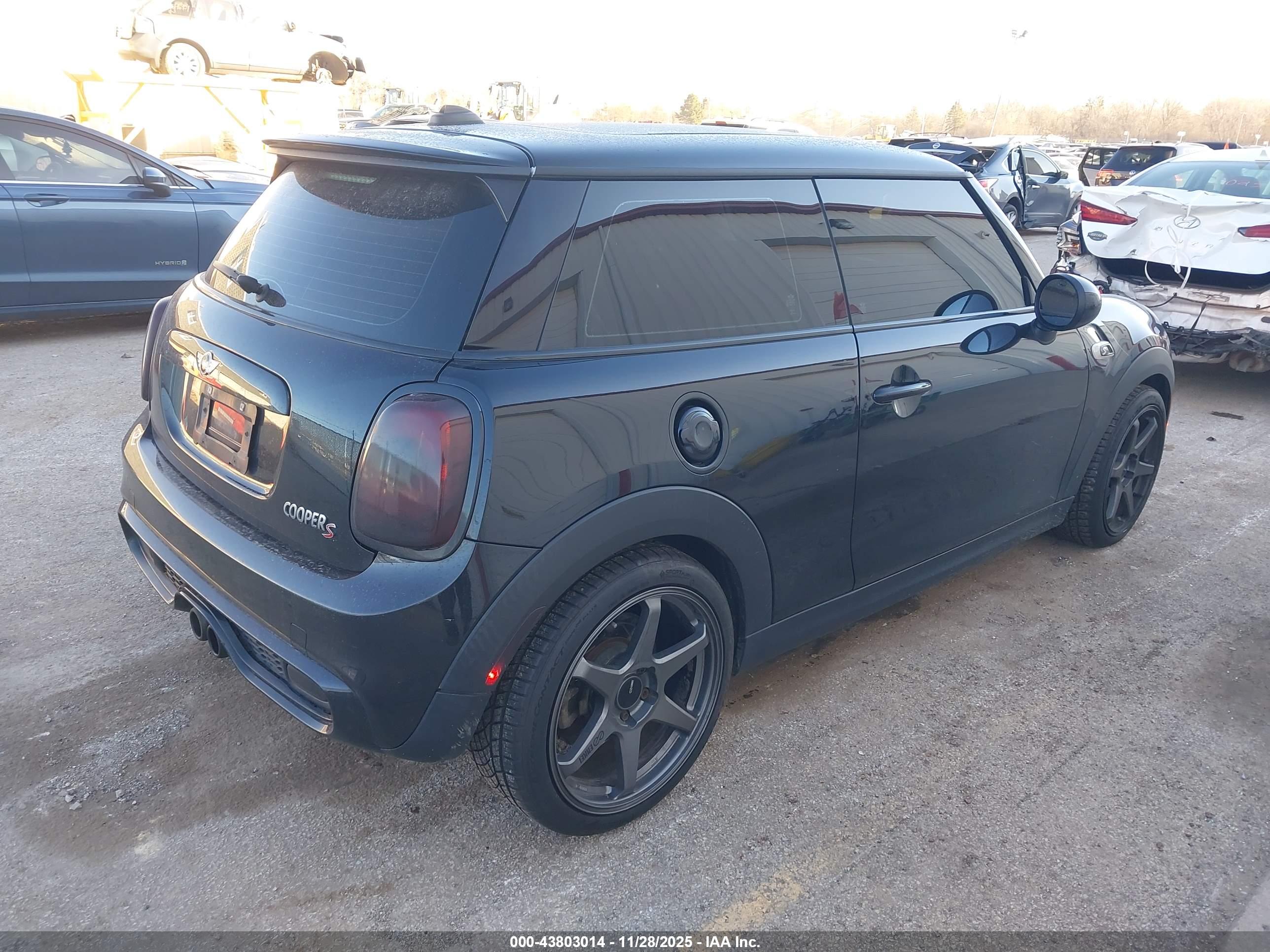 MINI HARDTOP image 4