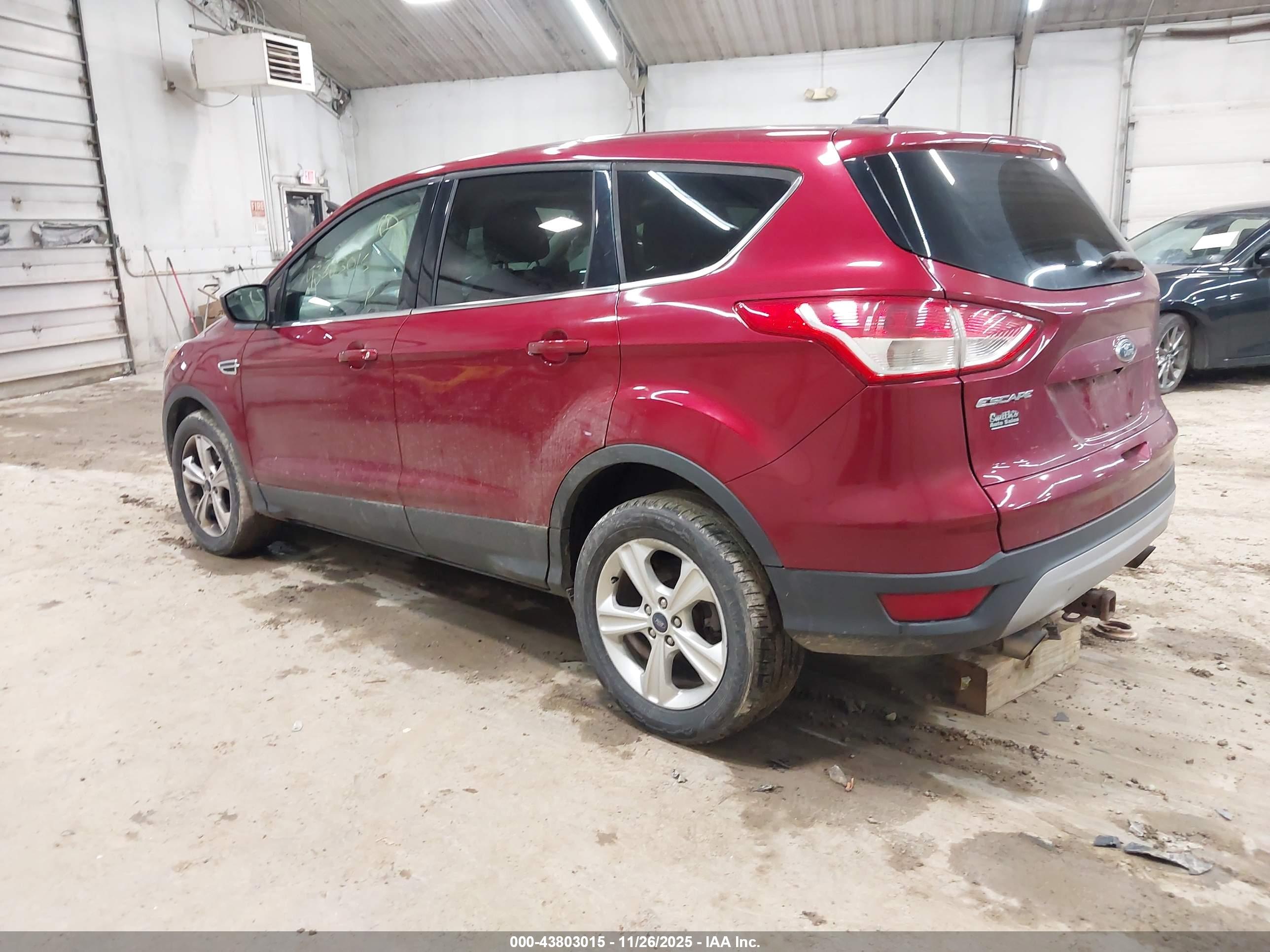 FORD ESCAPE image 3