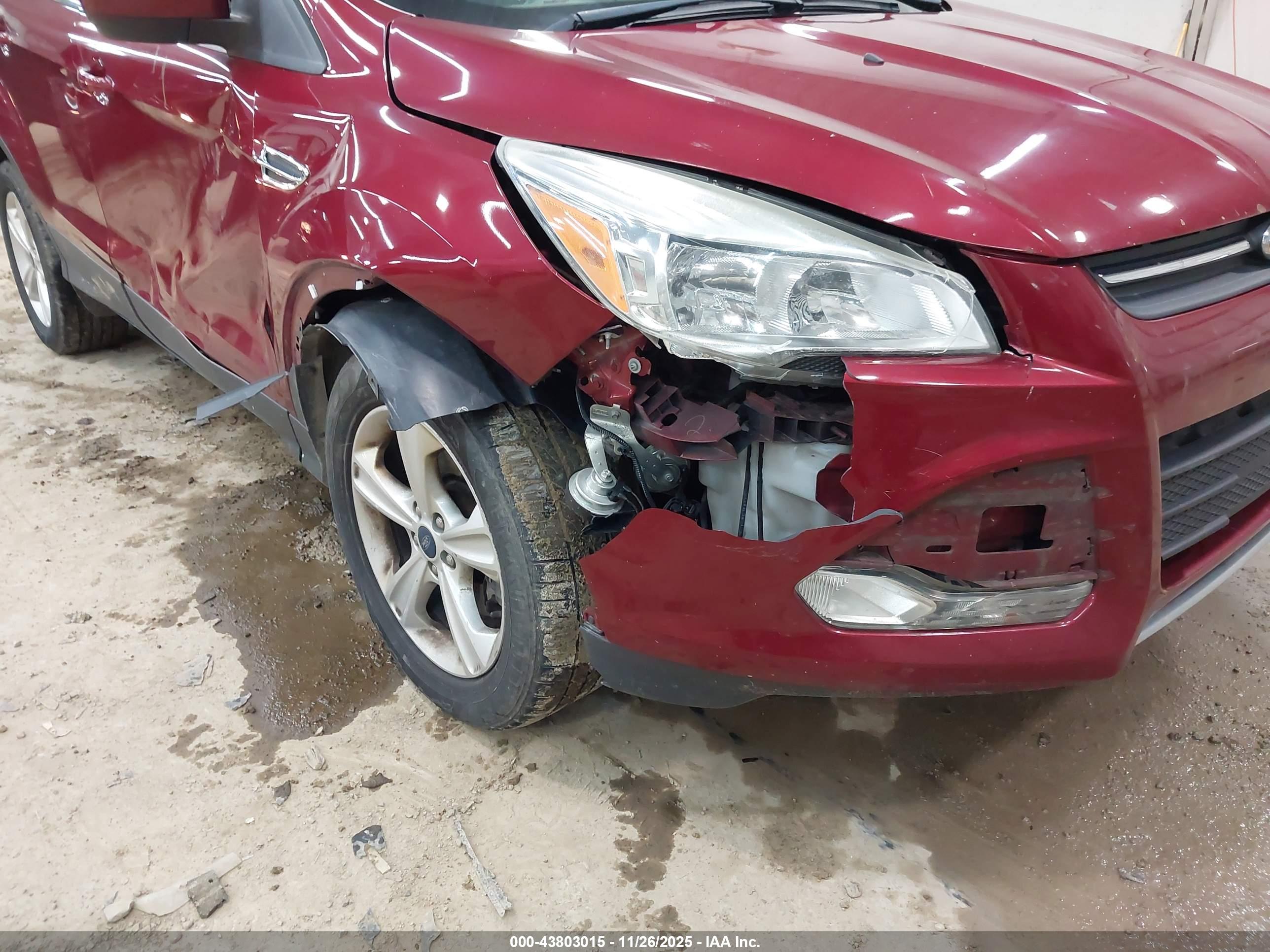 FORD ESCAPE image 6