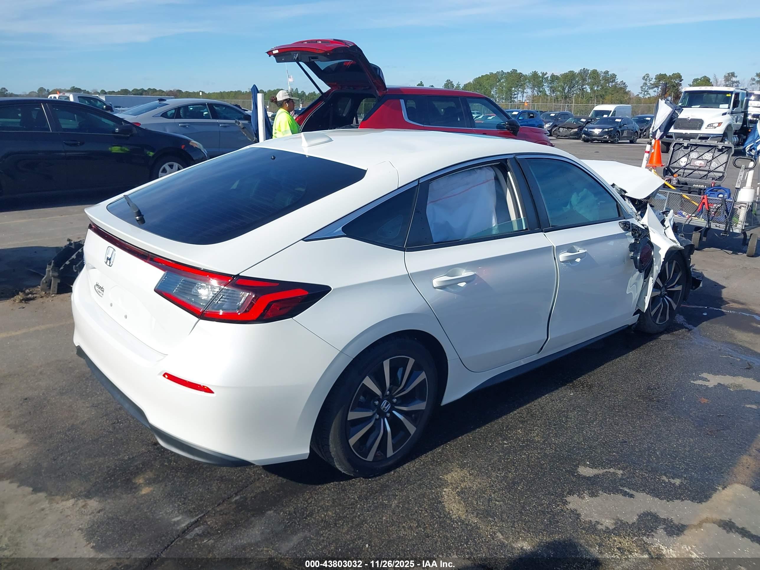 HONDA CIVIC image 4