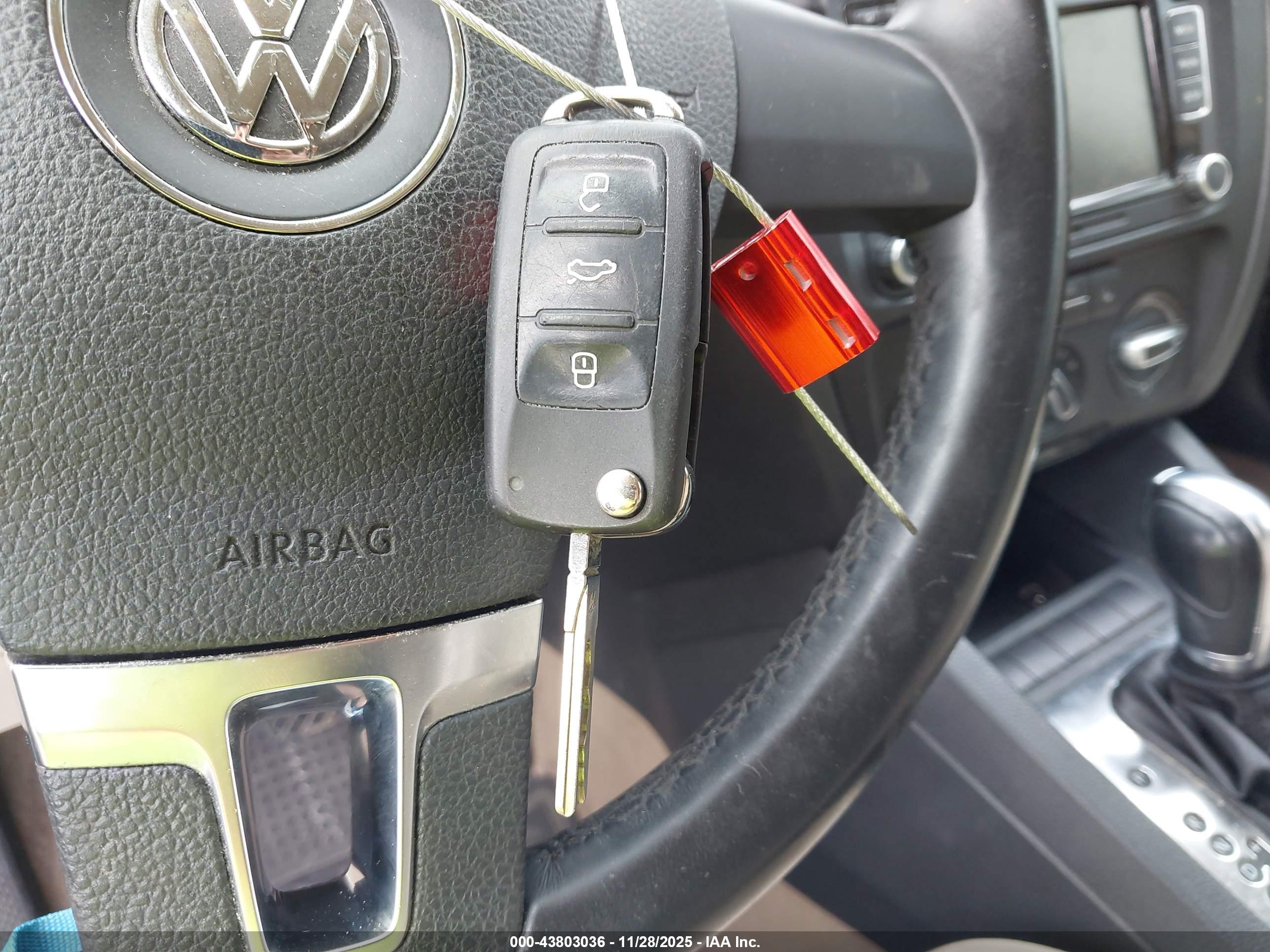 VOLKSWAGEN JETTA image 11