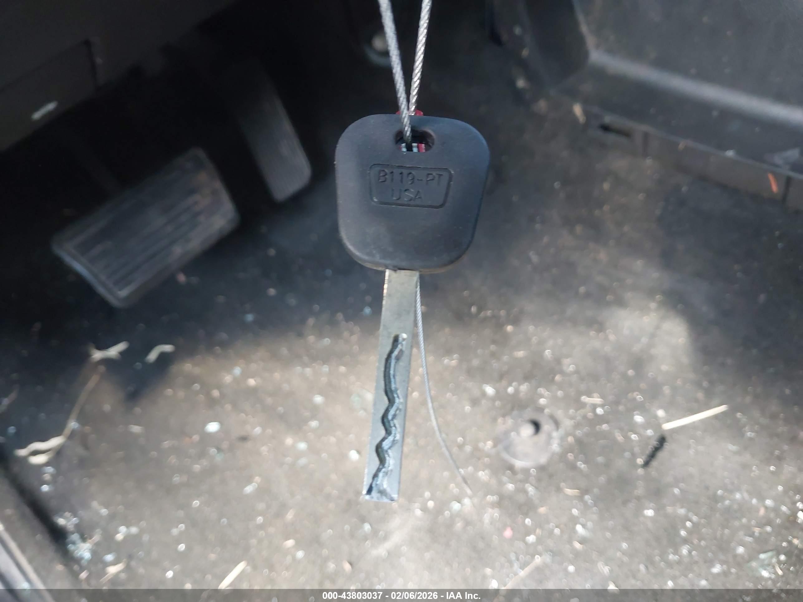 GMC SIERRA image 11