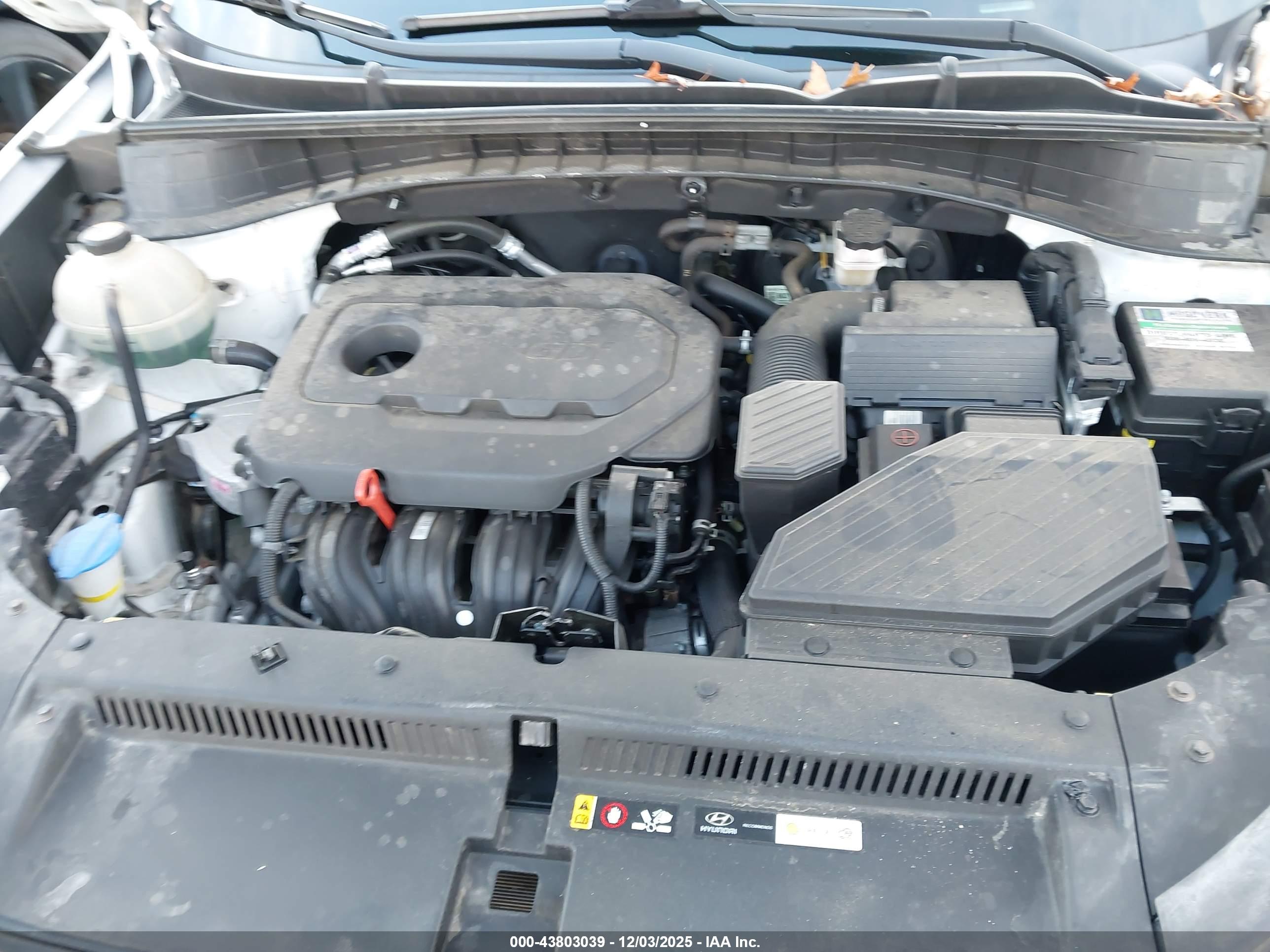 HYUNDAI TUCSON image 10